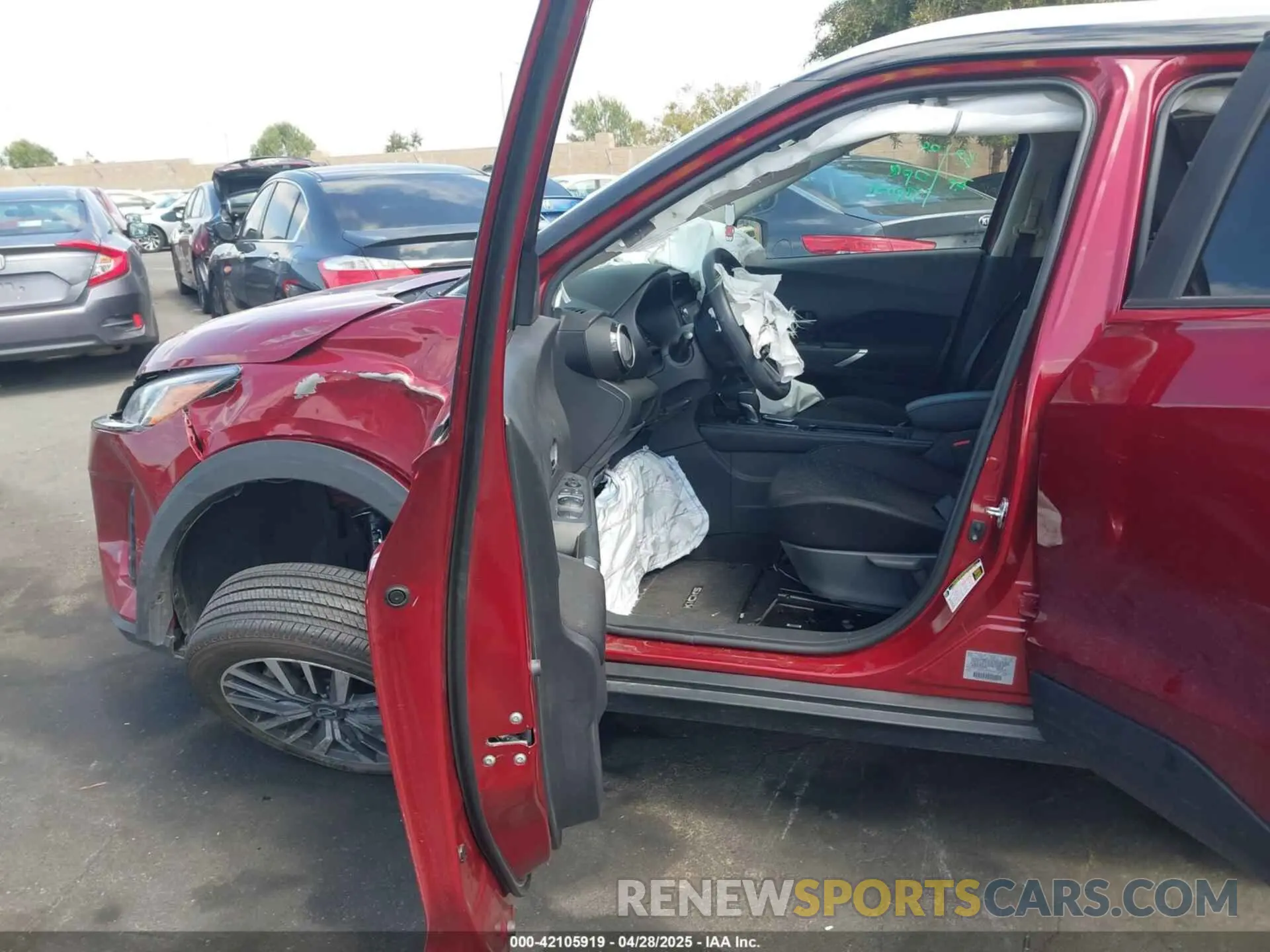 5 Photograph of a damaged car 3N1CP5CV1PL524934 NISSAN KICKS 2023