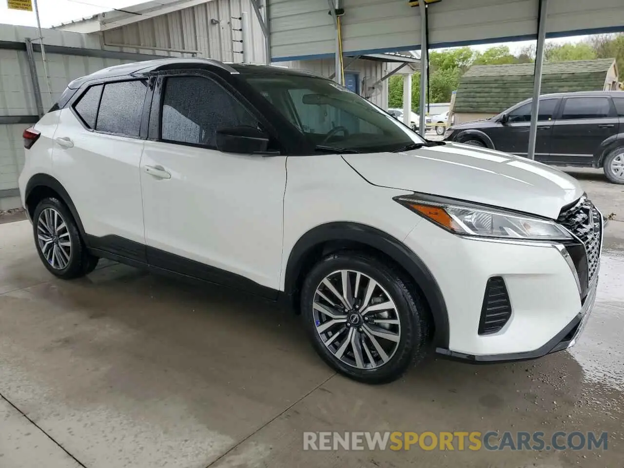 4 Photograph of a damaged car 3N1CP5CV1PL561563 NISSAN KICKS 2023