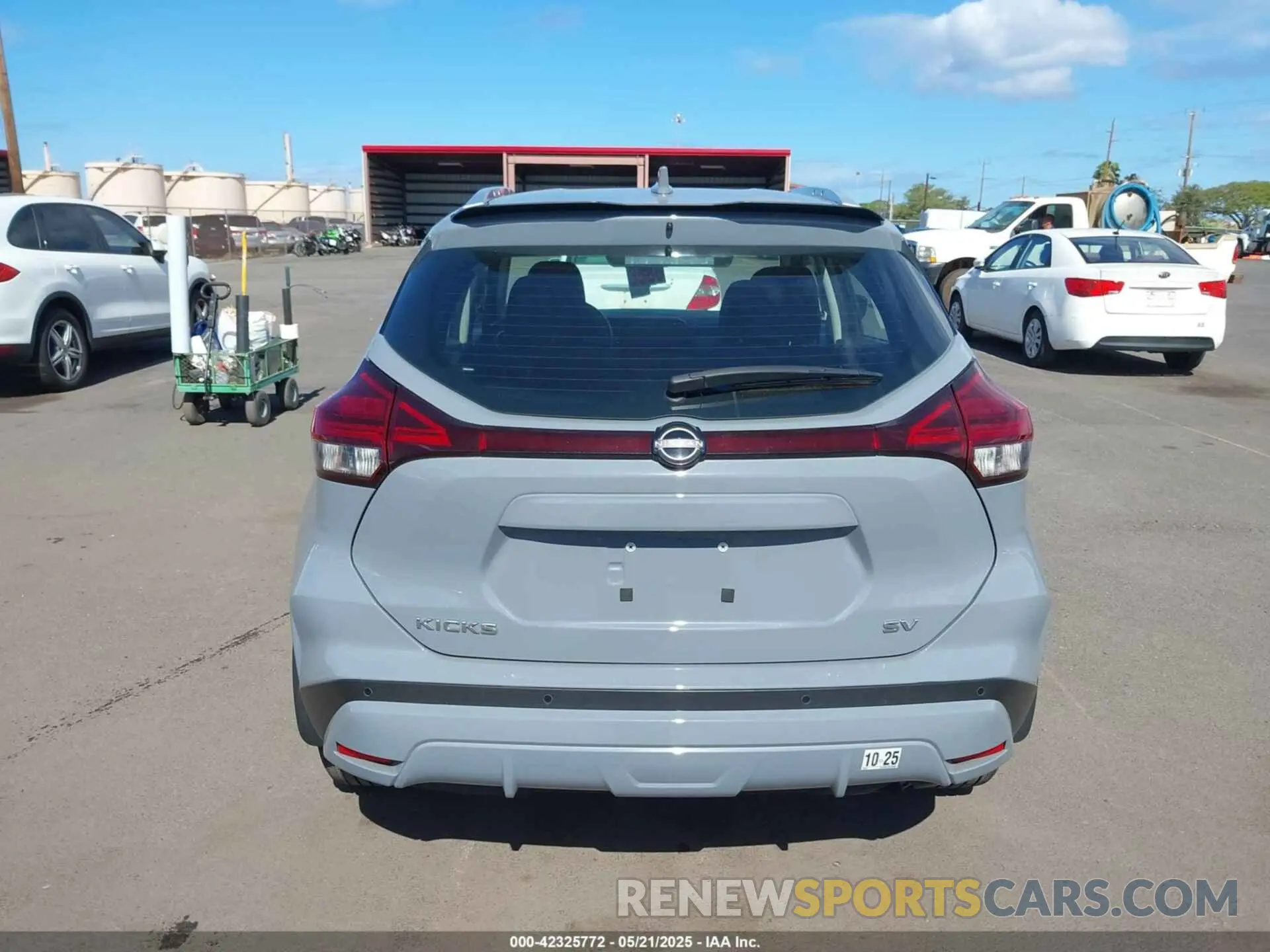 16 Photograph of a damaged car 3N1CP5CV1PL570568 NISSAN KICKS 2023