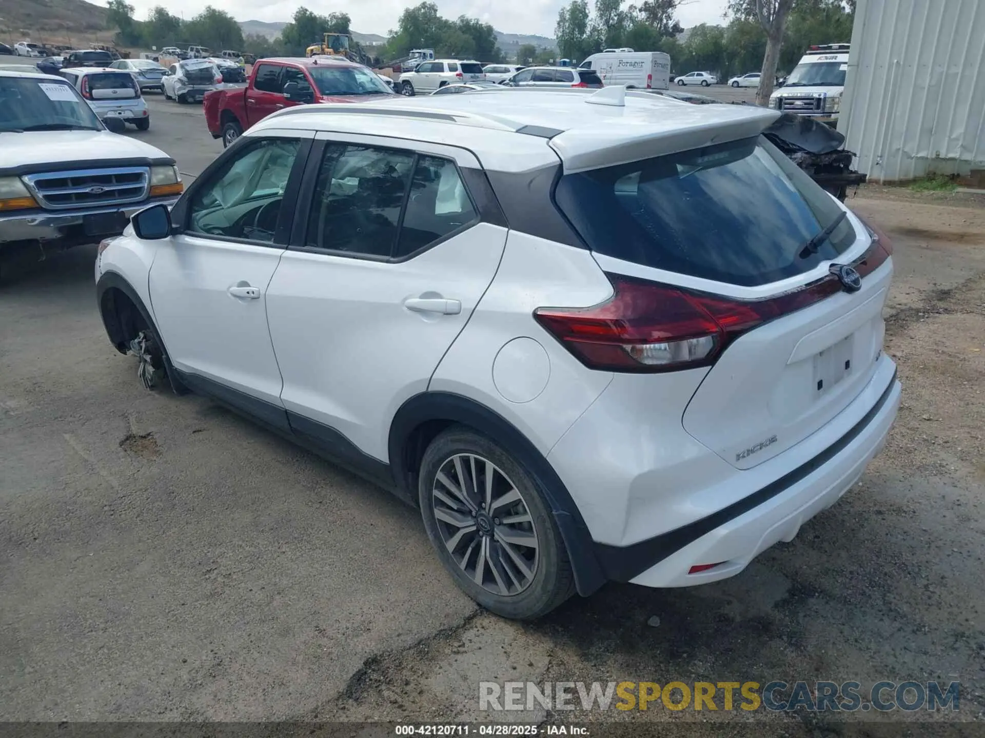 3 Photograph of a damaged car 3N1CP5CV2PL477803 NISSAN KICKS 2023