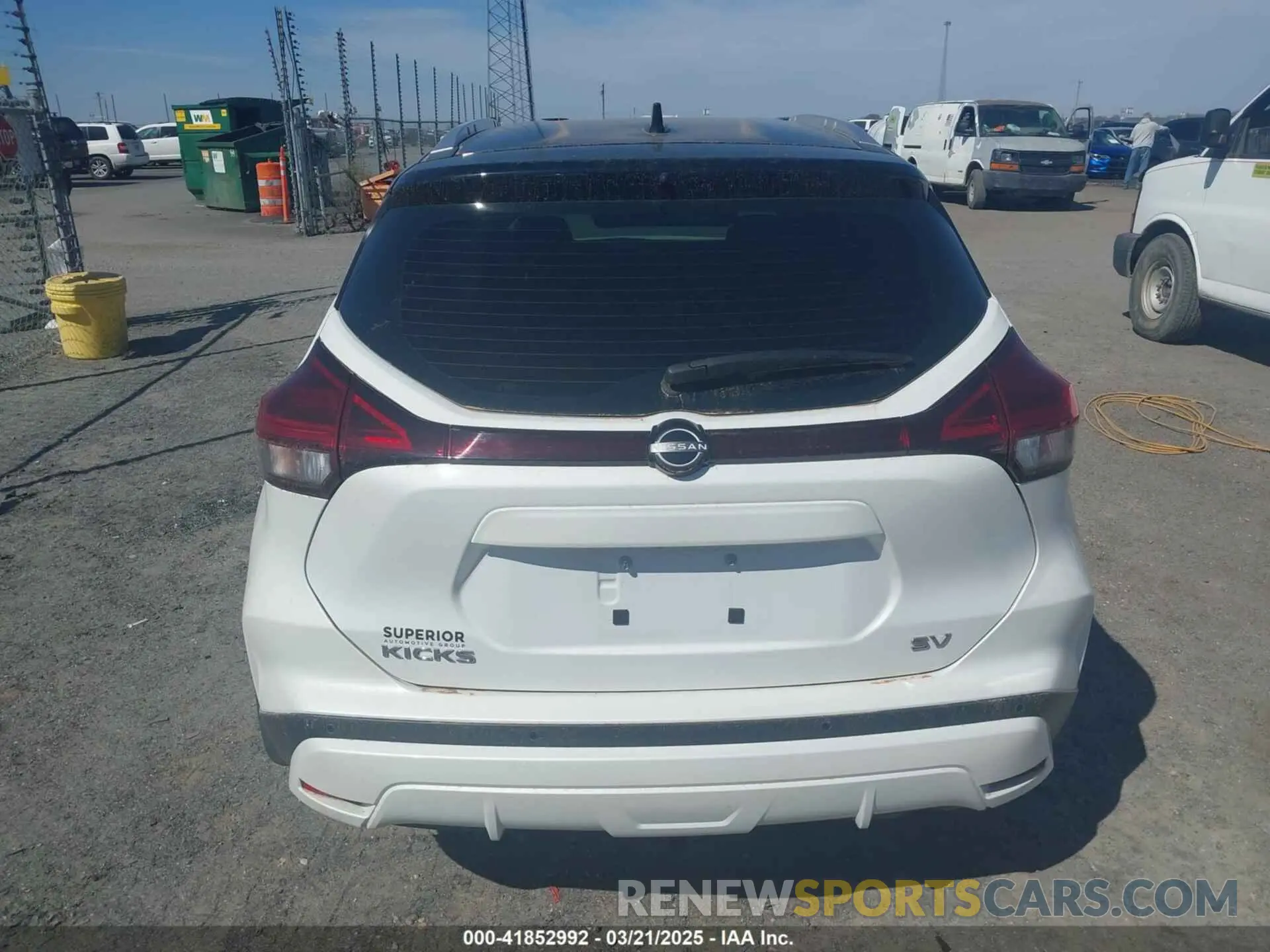 16 Photograph of a damaged car 3N1CP5CV2PL504076 NISSAN KICKS 2023