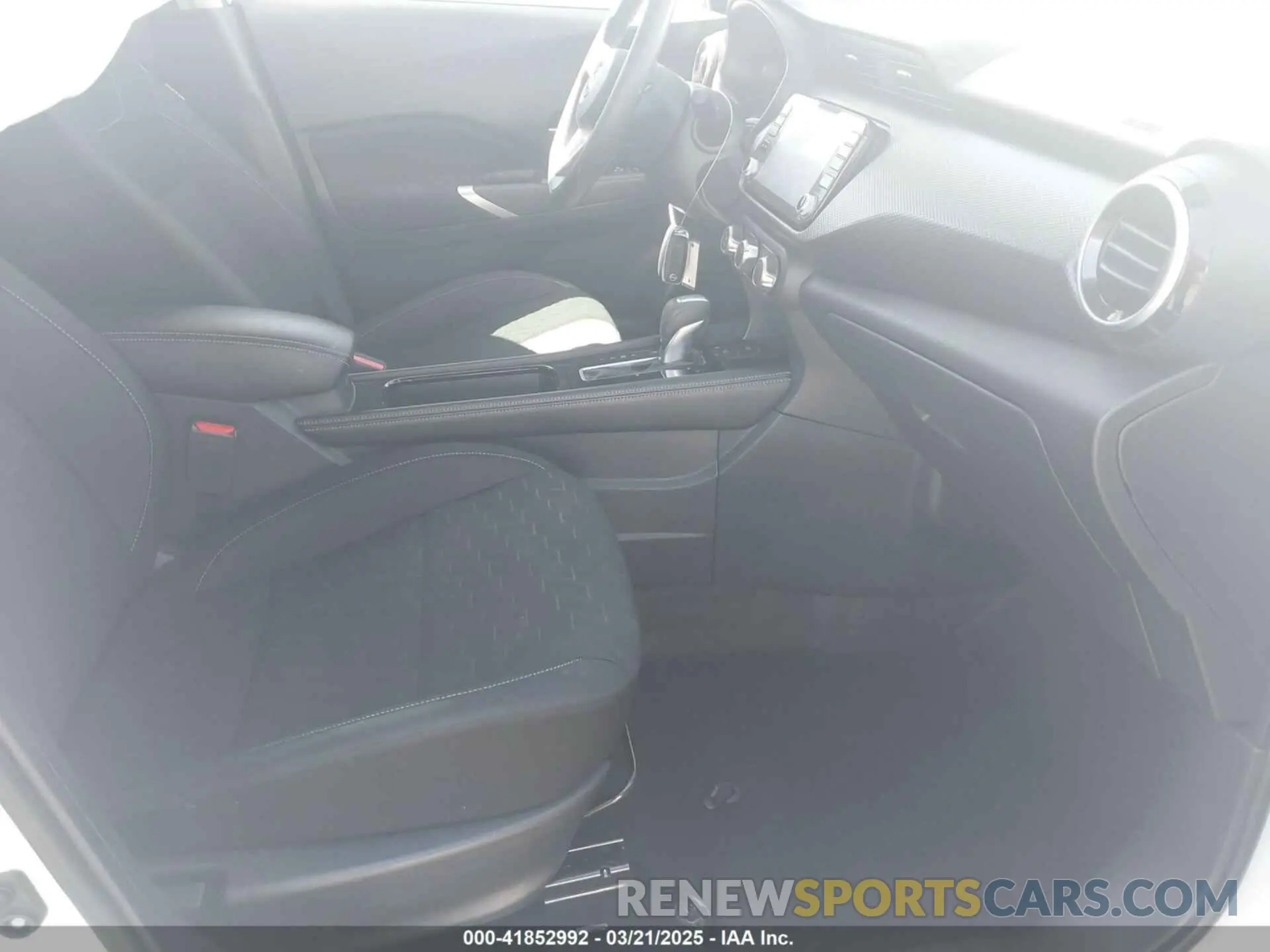 5 Photograph of a damaged car 3N1CP5CV2PL504076 NISSAN KICKS 2023