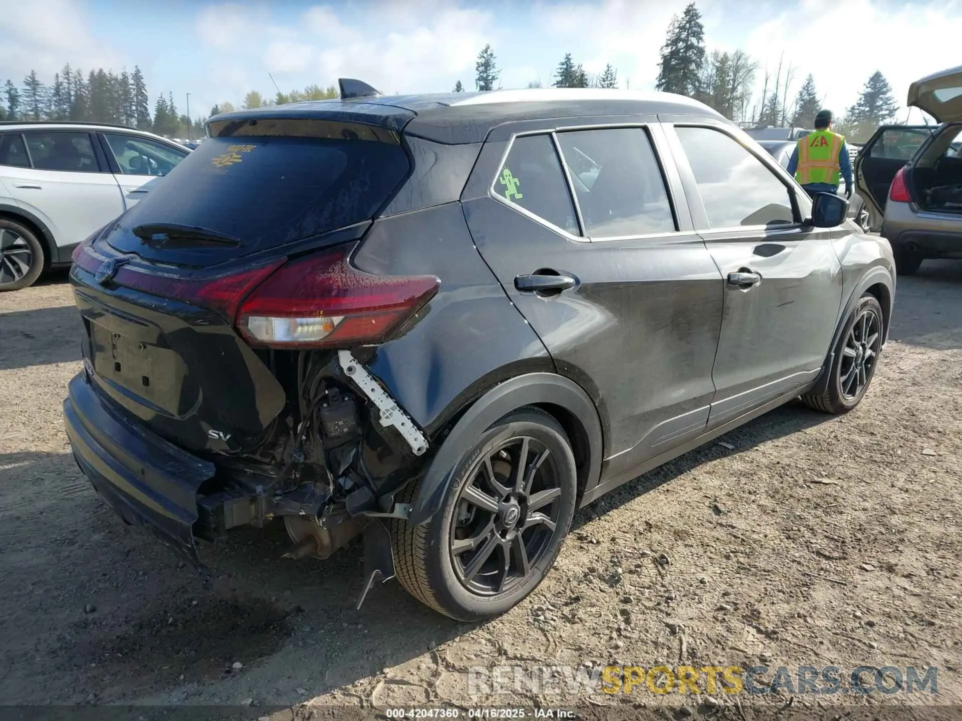 4 Photograph of a damaged car 3N1CP5CV2PL521234 NISSAN KICKS 2023