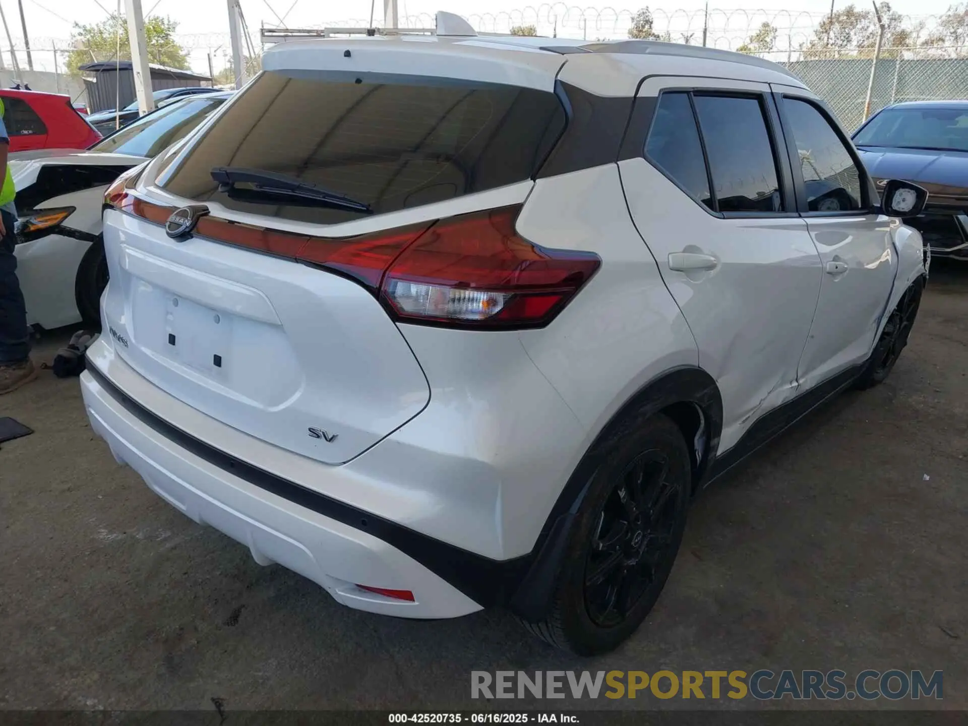 4 Photograph of a damaged car 3N1CP5CV2PL548840 NISSAN KICKS 2023