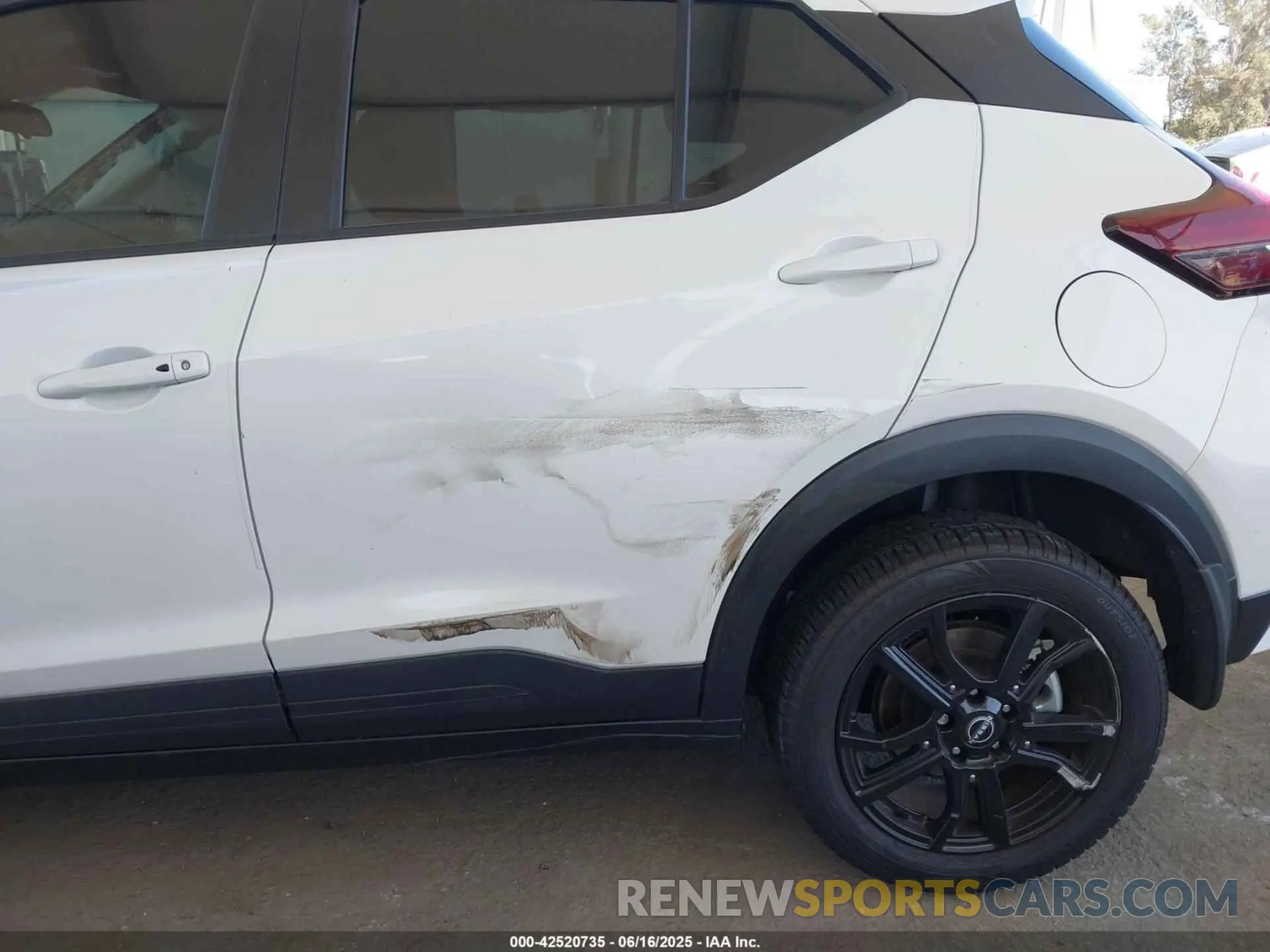 6 Photograph of a damaged car 3N1CP5CV2PL548840 NISSAN KICKS 2023