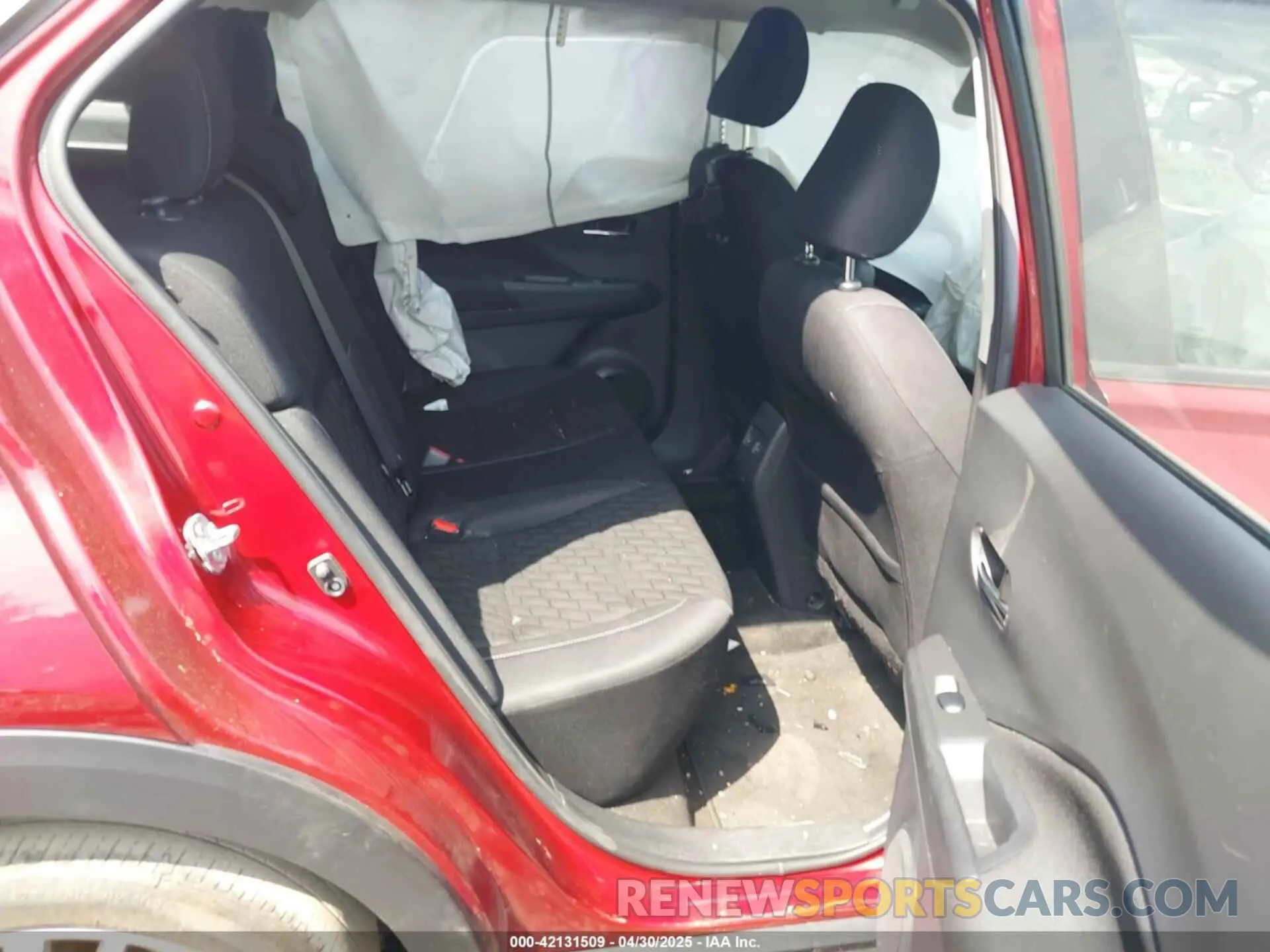 8 Photograph of a damaged car 3N1CP5CV3PL497834 NISSAN KICKS 2023