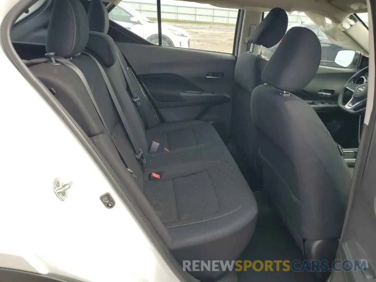 10 Photograph of a damaged car 3N1CP5CV3PL517810 NISSAN KICKS 2023
