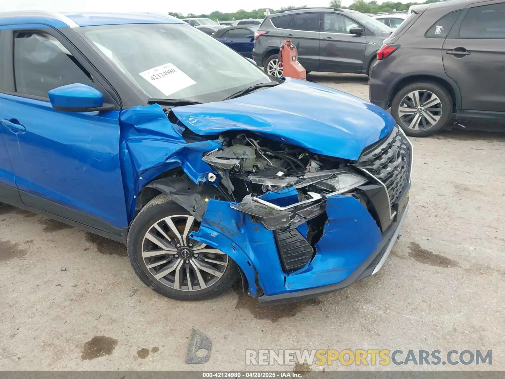 6 Photograph of a damaged car 3N1CP5CV3PL554999 NISSAN KICKS 2023