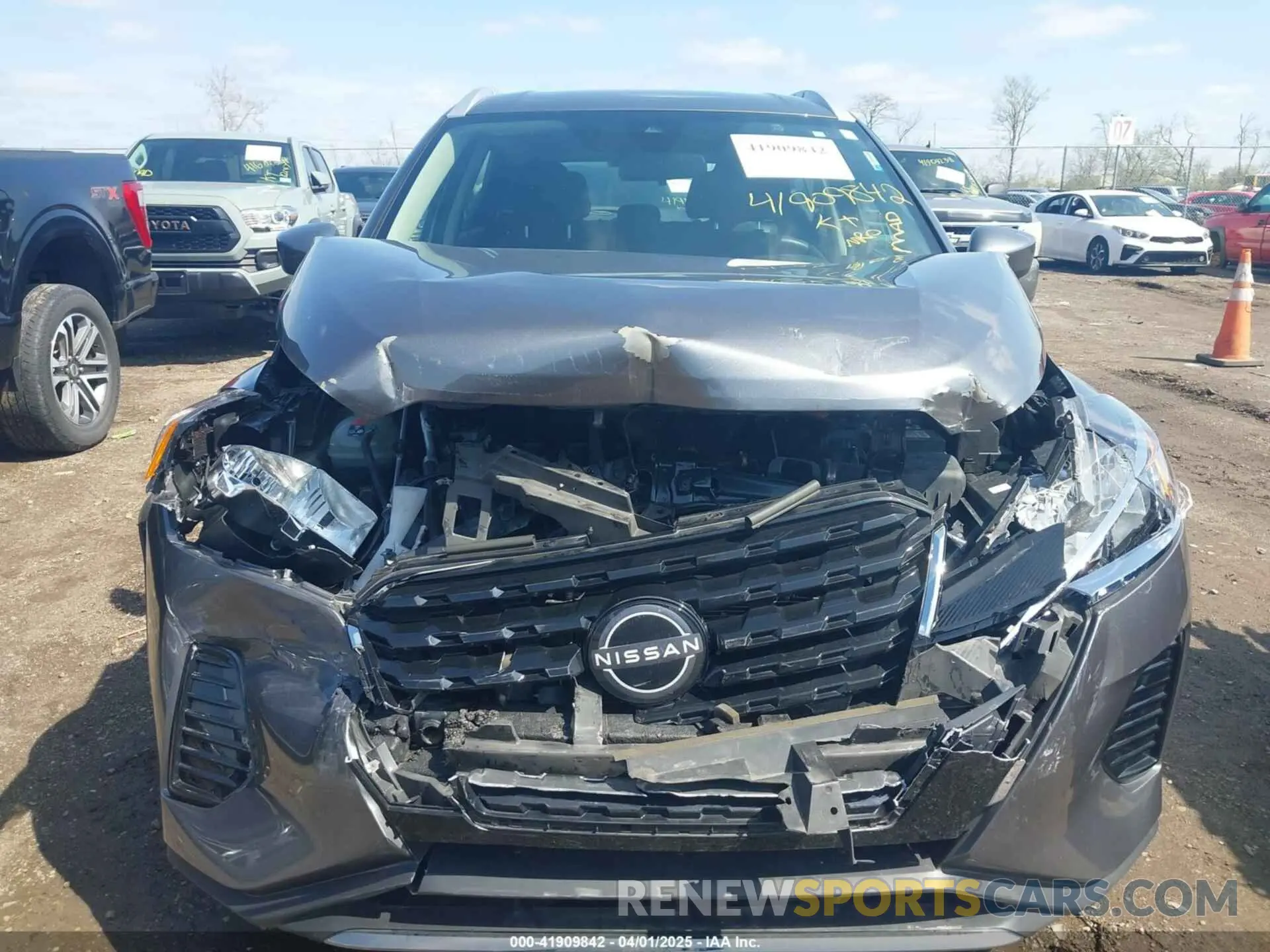 12 Photograph of a damaged car 3N1CP5CV3PL558339 NISSAN KICKS 2023