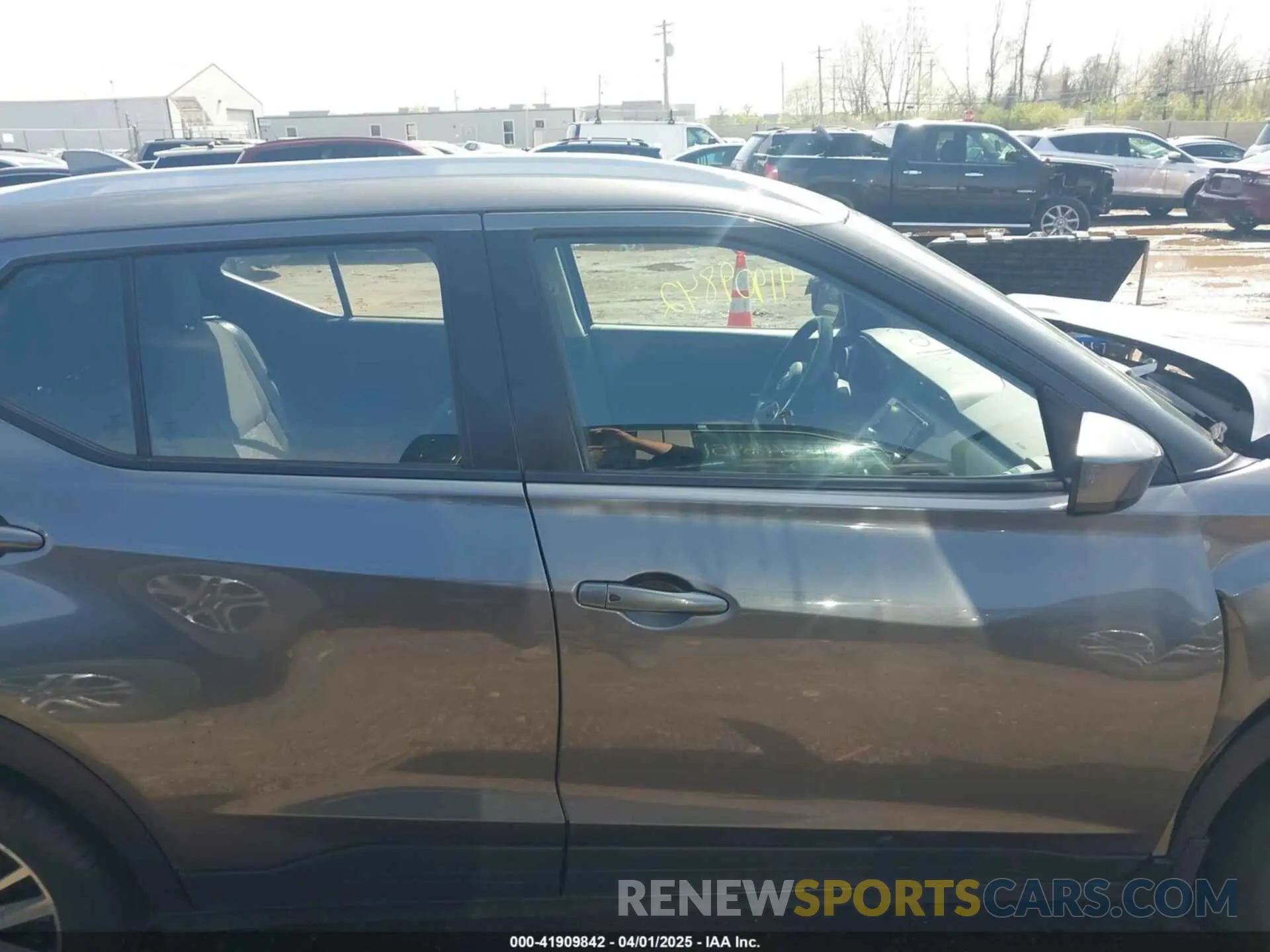 13 Photograph of a damaged car 3N1CP5CV3PL558339 NISSAN KICKS 2023