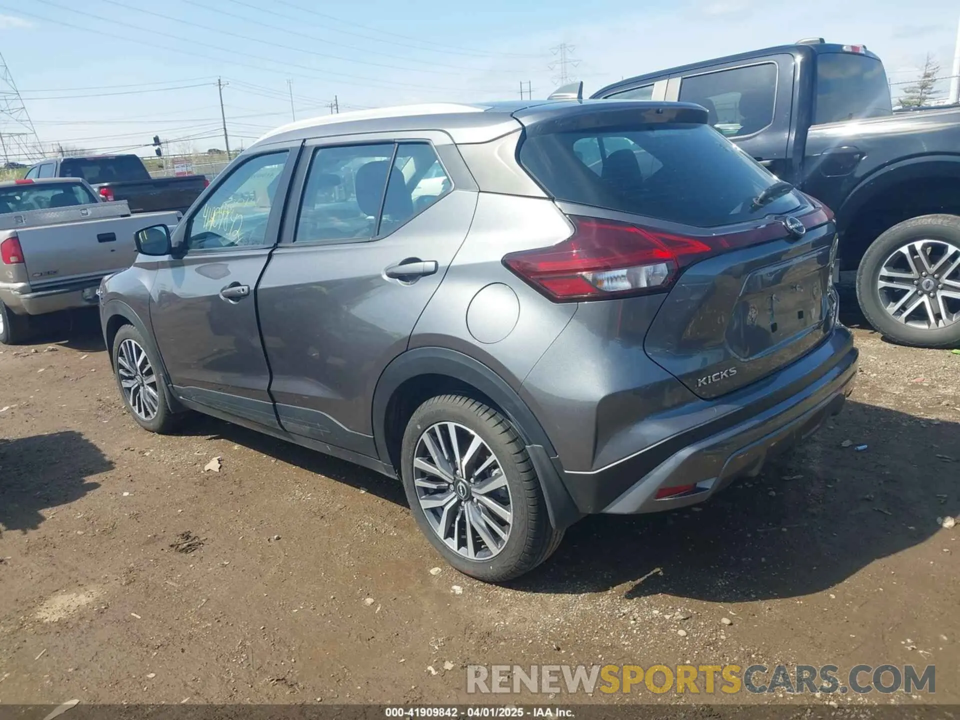 3 Photograph of a damaged car 3N1CP5CV3PL558339 NISSAN KICKS 2023