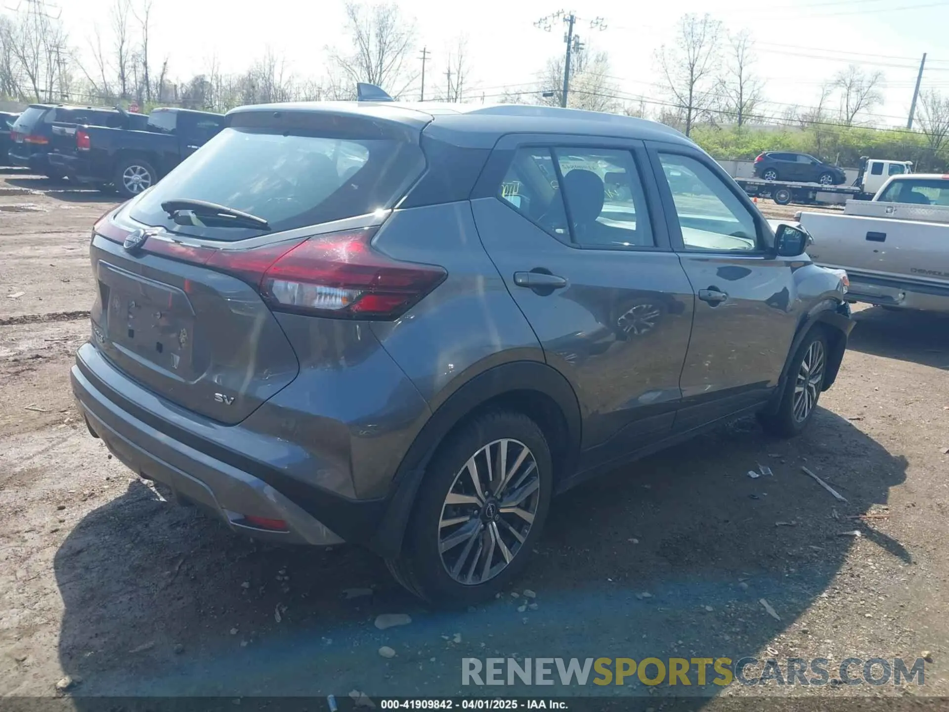 4 Photograph of a damaged car 3N1CP5CV3PL558339 NISSAN KICKS 2023