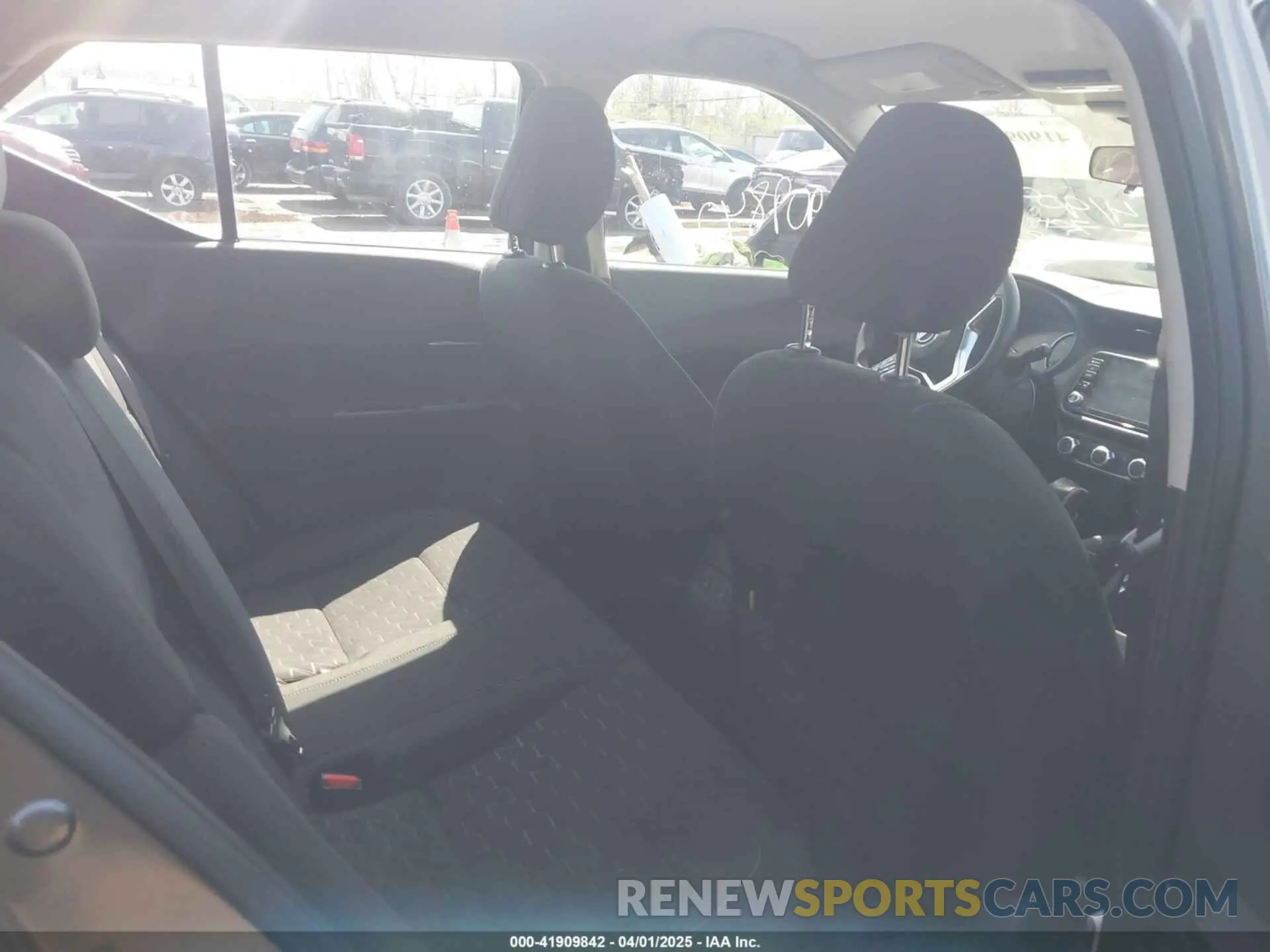 8 Photograph of a damaged car 3N1CP5CV3PL558339 NISSAN KICKS 2023