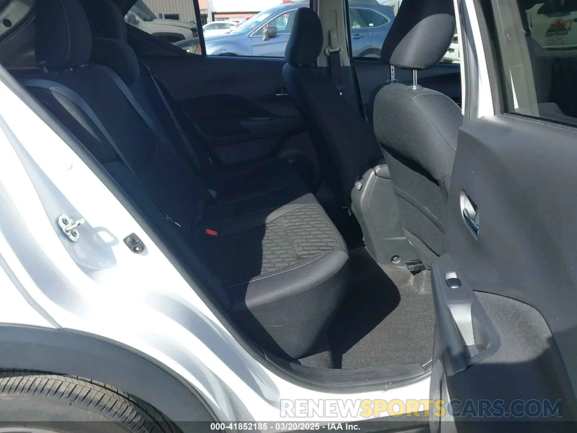 8 Photograph of a damaged car 3N1CP5CV4PL482033 NISSAN KICKS 2023