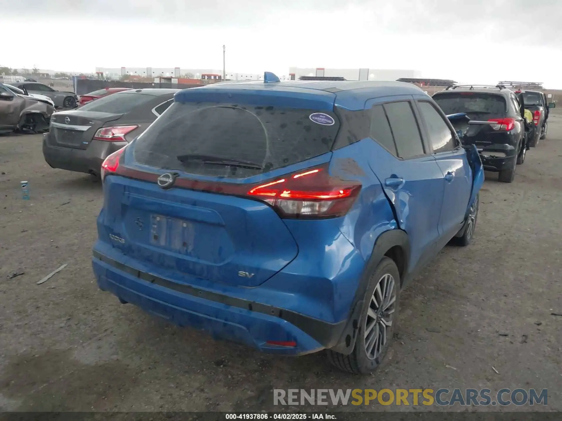 4 Photograph of a damaged car 3N1CP5CV4PL482940 NISSAN KICKS 2023