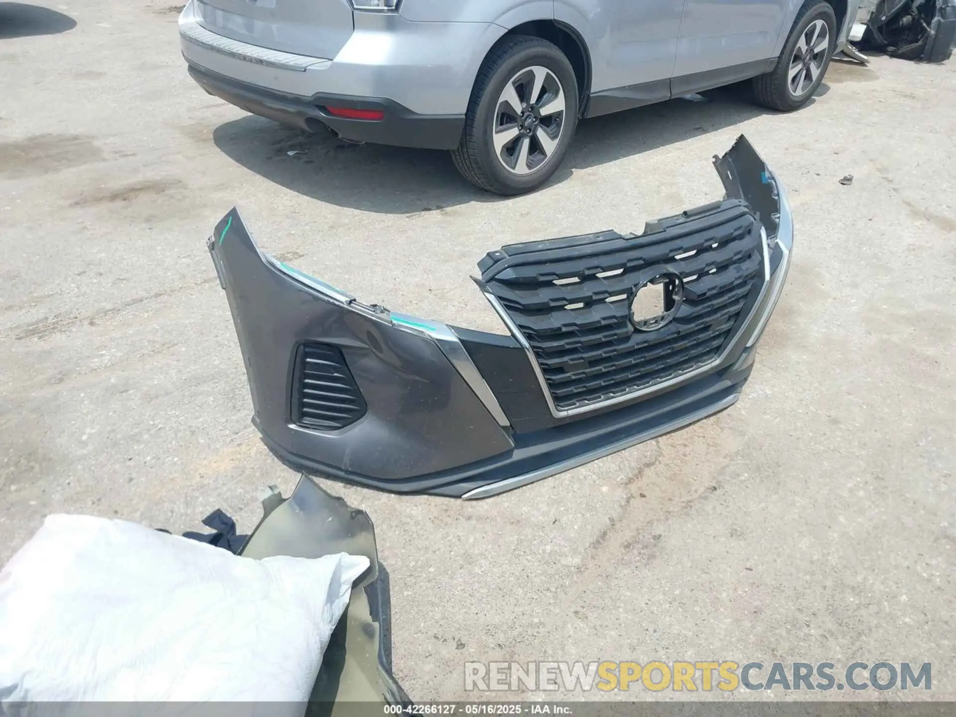 12 Photograph of a damaged car 3N1CP5CV4PL485191 NISSAN KICKS 2023