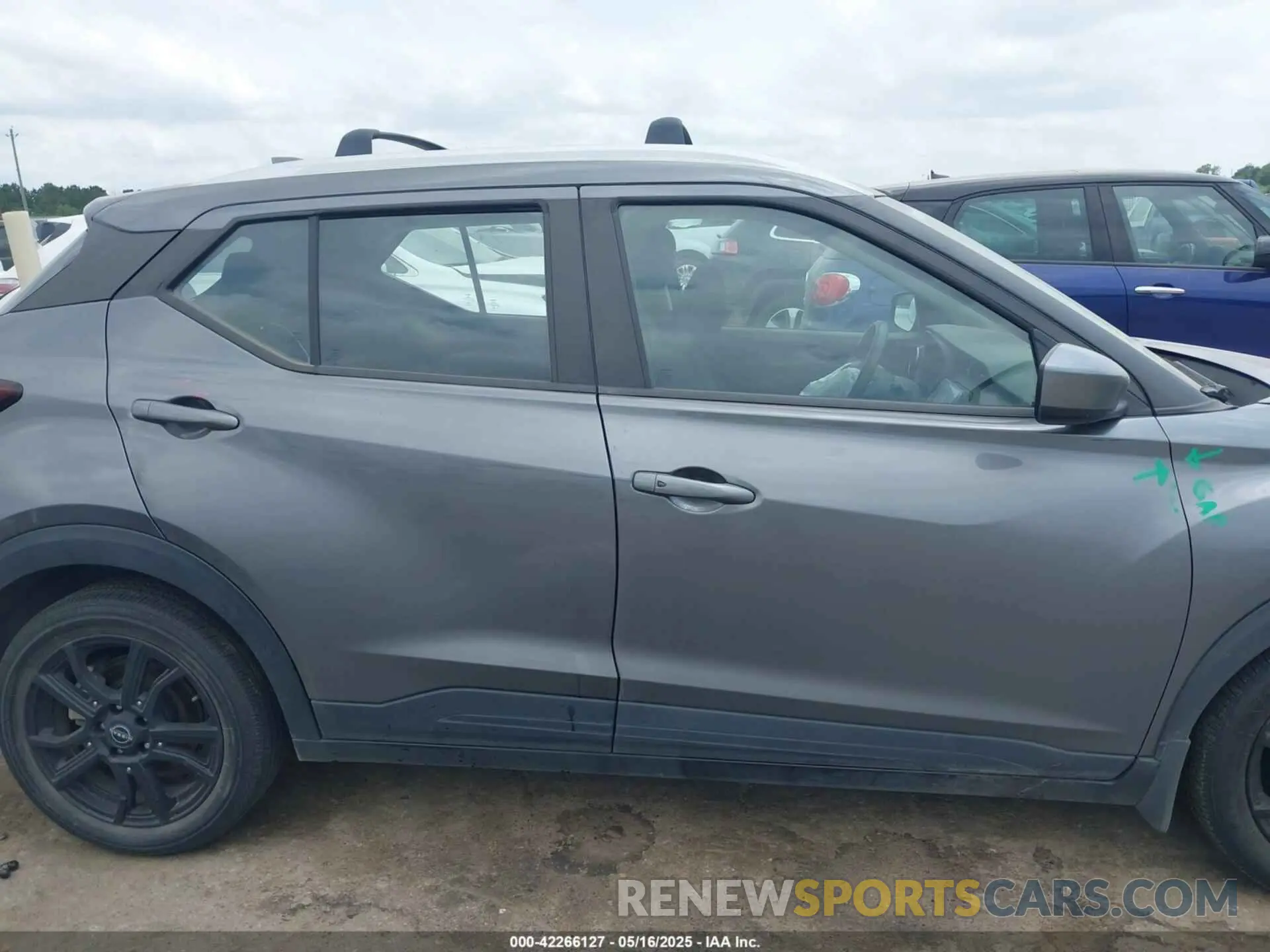14 Photograph of a damaged car 3N1CP5CV4PL485191 NISSAN KICKS 2023