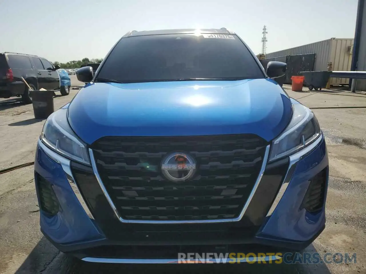 5 Photograph of a damaged car 3N1CP5CV4PL508727 NISSAN KICKS 2023
