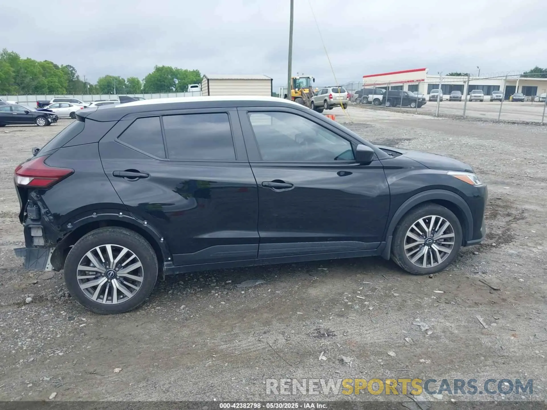 14 Photograph of a damaged car 3N1CP5CV4PL540819 NISSAN KICKS 2023