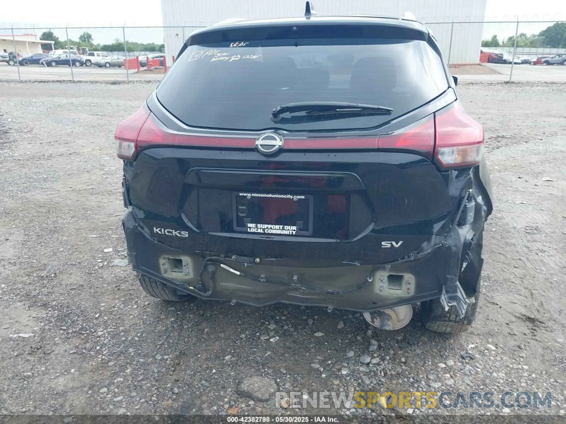 17 Photograph of a damaged car 3N1CP5CV4PL540819 NISSAN KICKS 2023