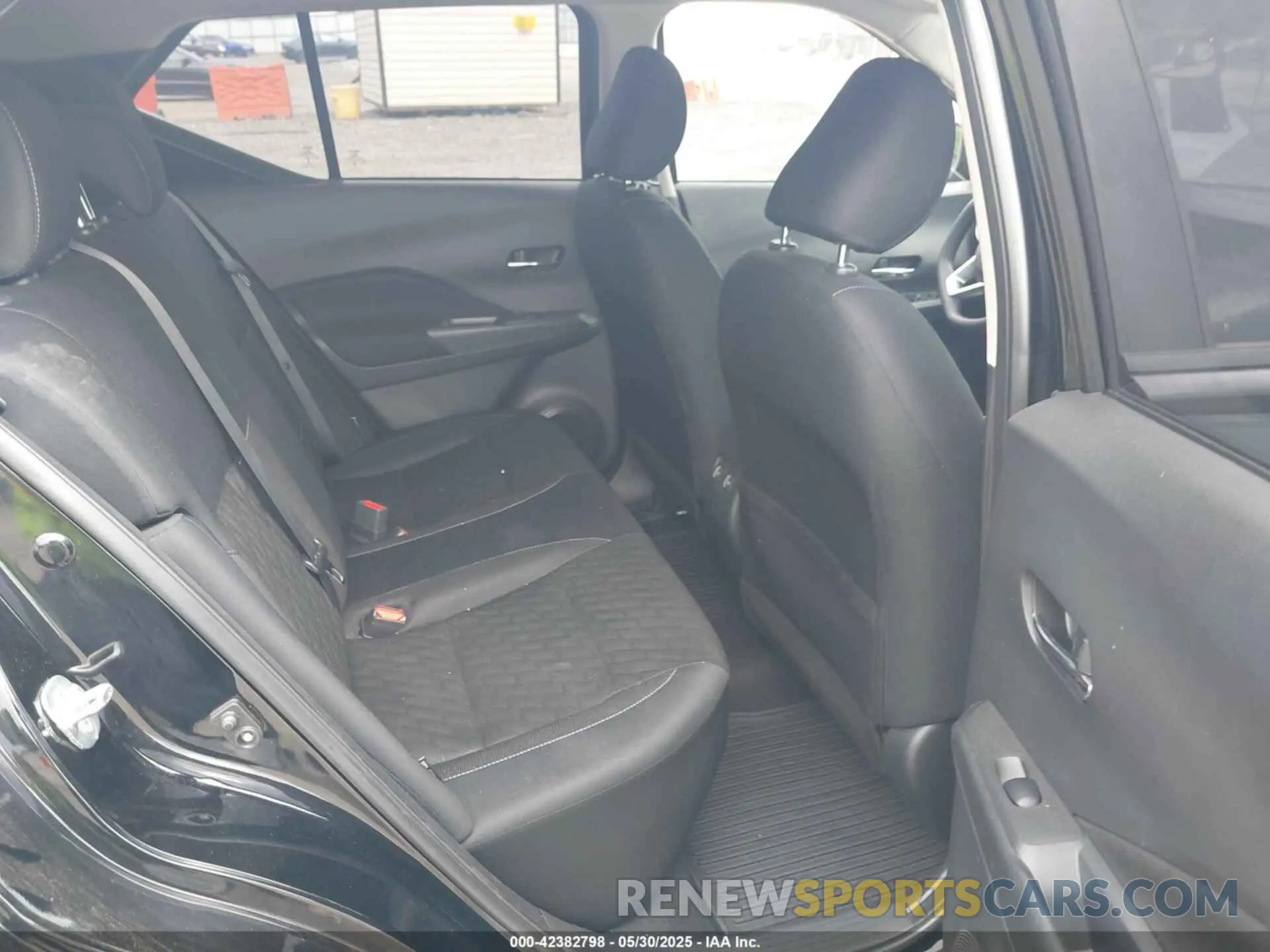 8 Photograph of a damaged car 3N1CP5CV4PL540819 NISSAN KICKS 2023