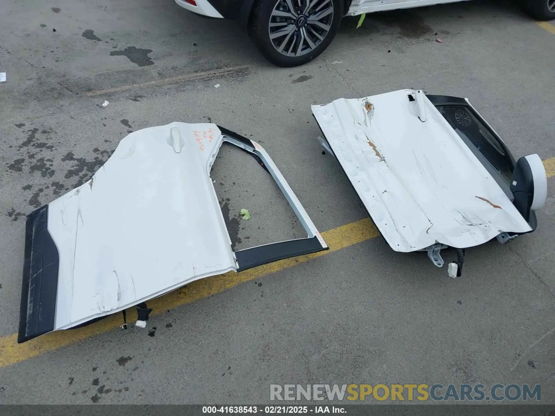 12 Photograph of a damaged car 3N1CP5CV4PL565090 NISSAN KICKS 2023