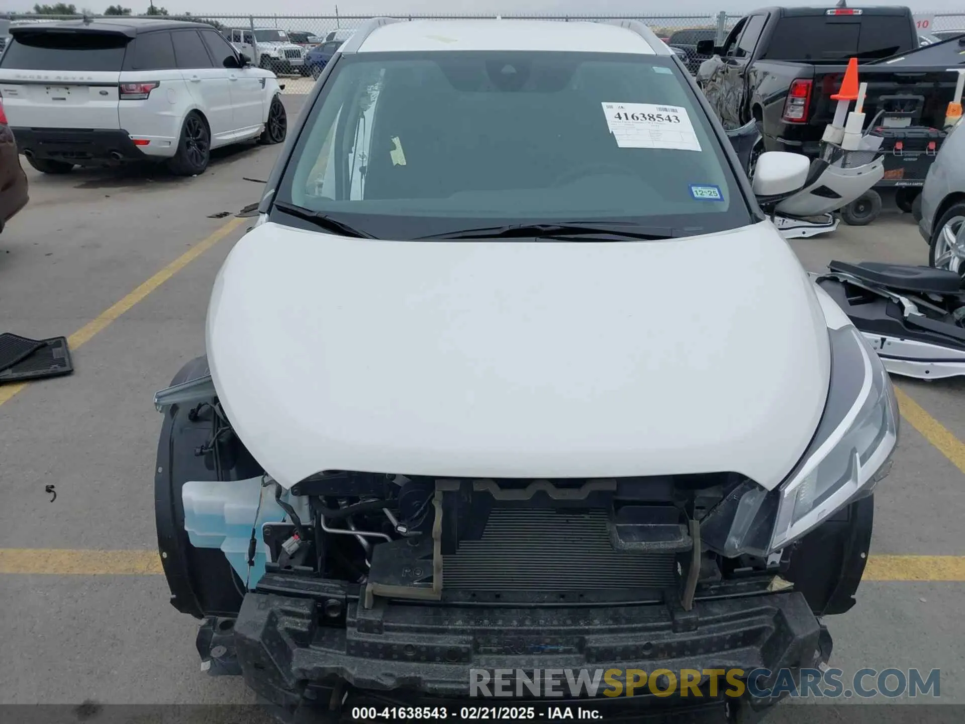 13 Photograph of a damaged car 3N1CP5CV4PL565090 NISSAN KICKS 2023