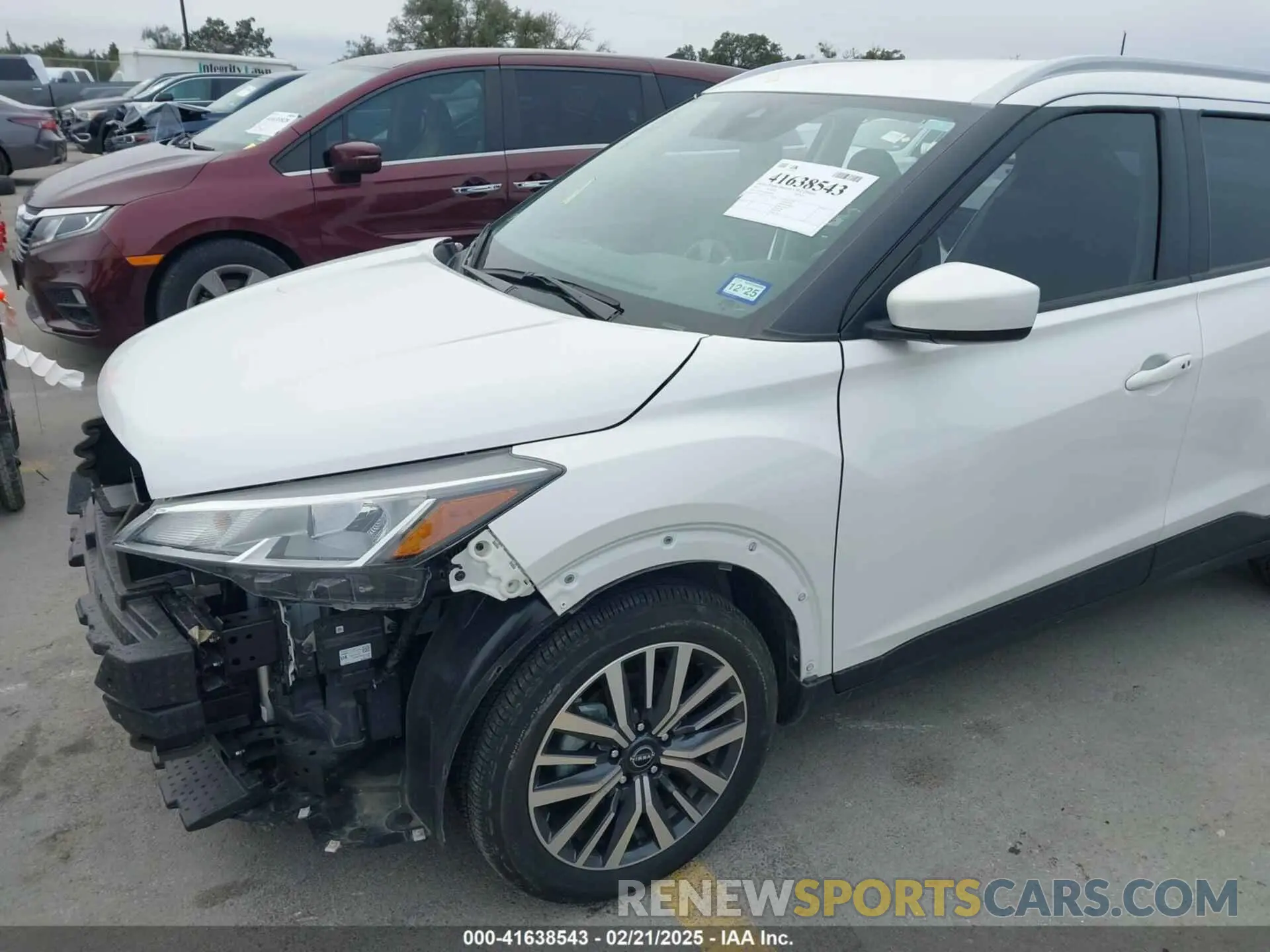 19 Photograph of a damaged car 3N1CP5CV4PL565090 NISSAN KICKS 2023