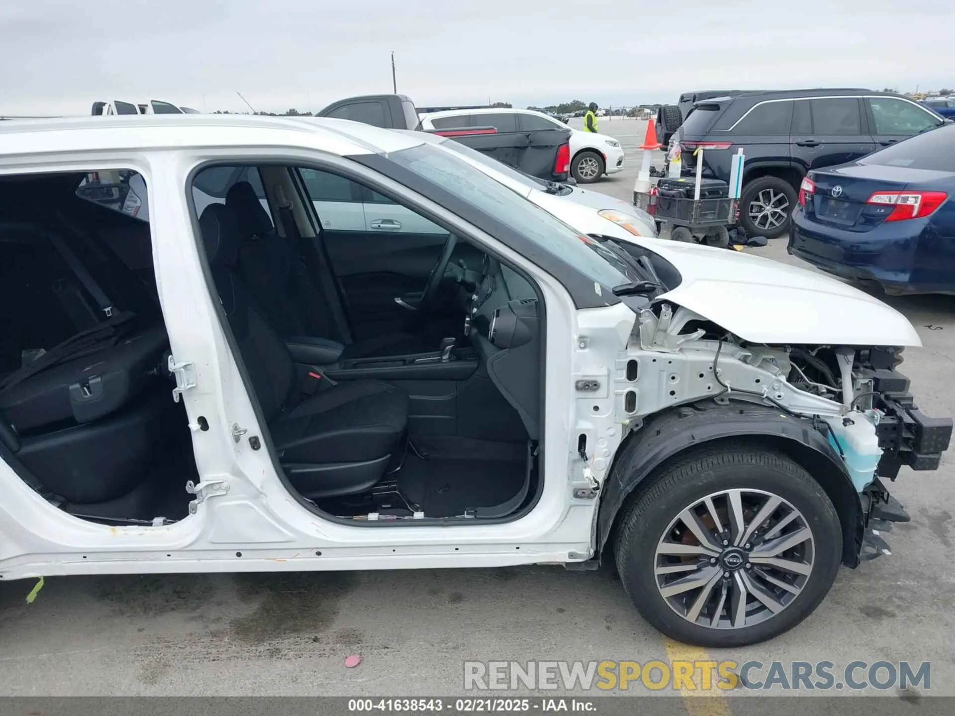 20 Photograph of a damaged car 3N1CP5CV4PL565090 NISSAN KICKS 2023