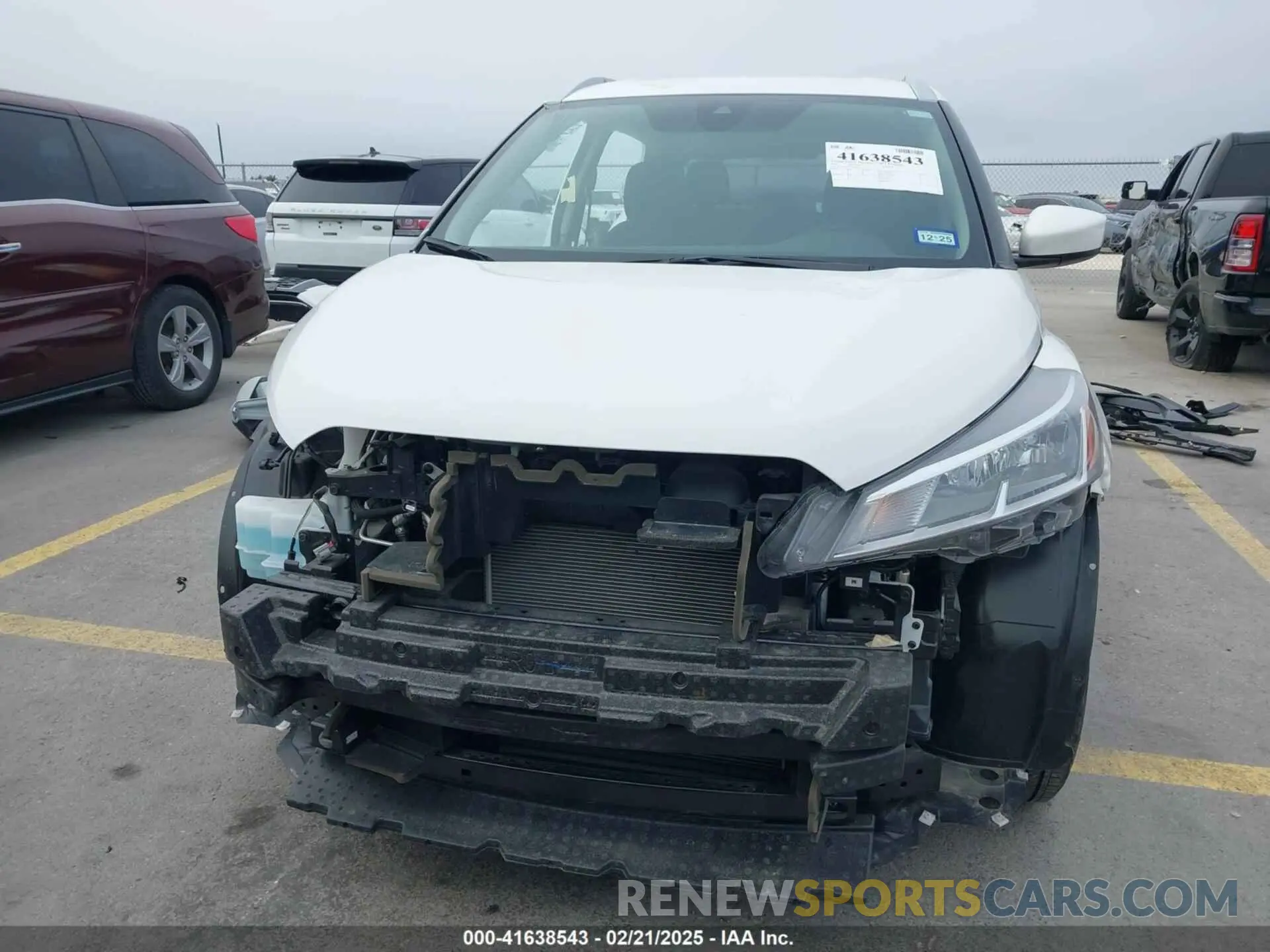 6 Photograph of a damaged car 3N1CP5CV4PL565090 NISSAN KICKS 2023