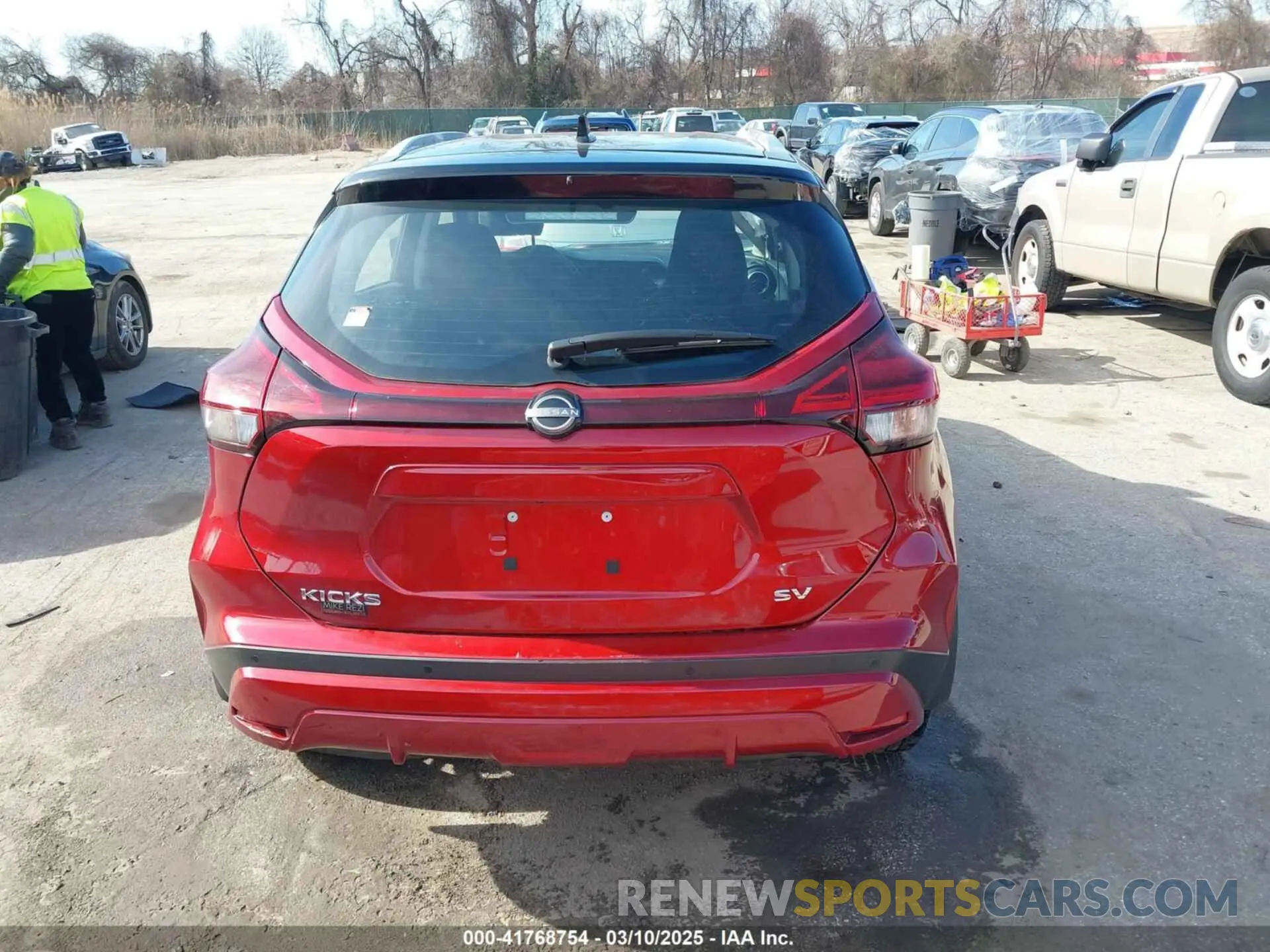 16 Photograph of a damaged car 3N1CP5CV4PL569883 NISSAN KICKS 2023