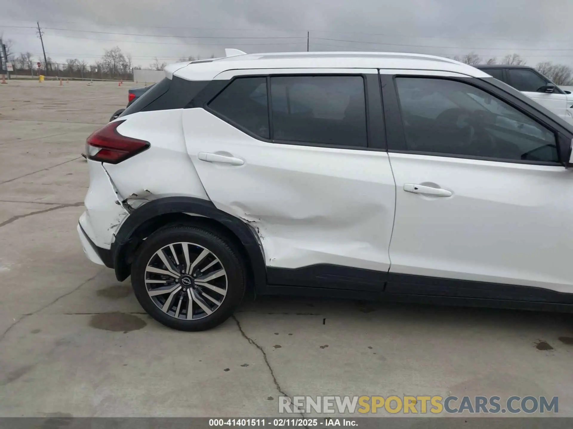 6 Photograph of a damaged car 3N1CP5CV5PL487743 NISSAN KICKS 2023