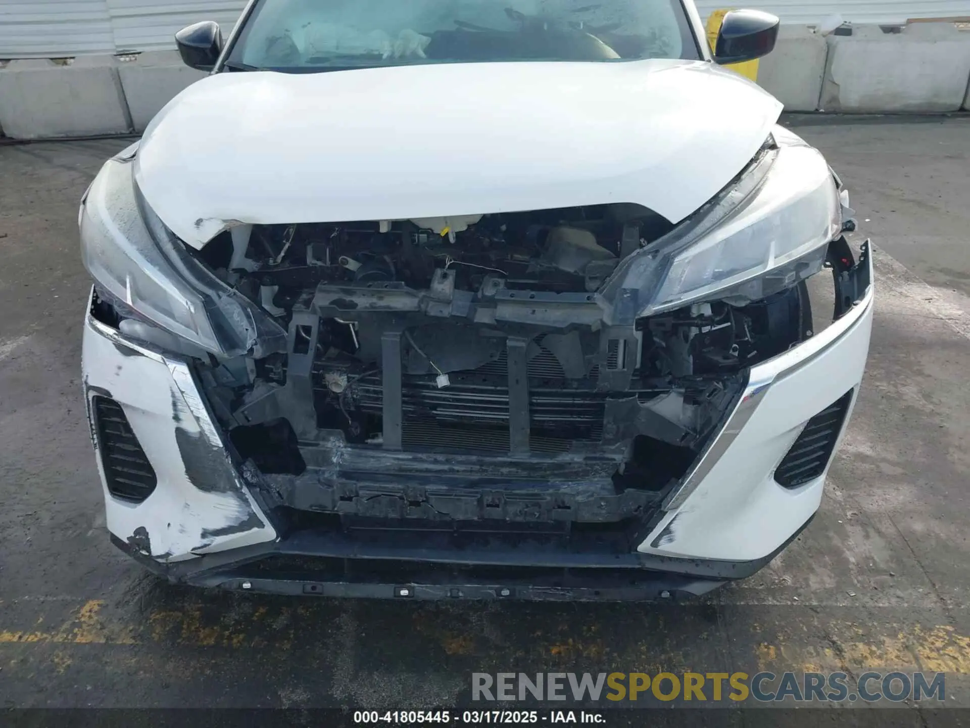 11 Photograph of a damaged car 3N1CP5CV5PL492991 NISSAN KICKS 2023