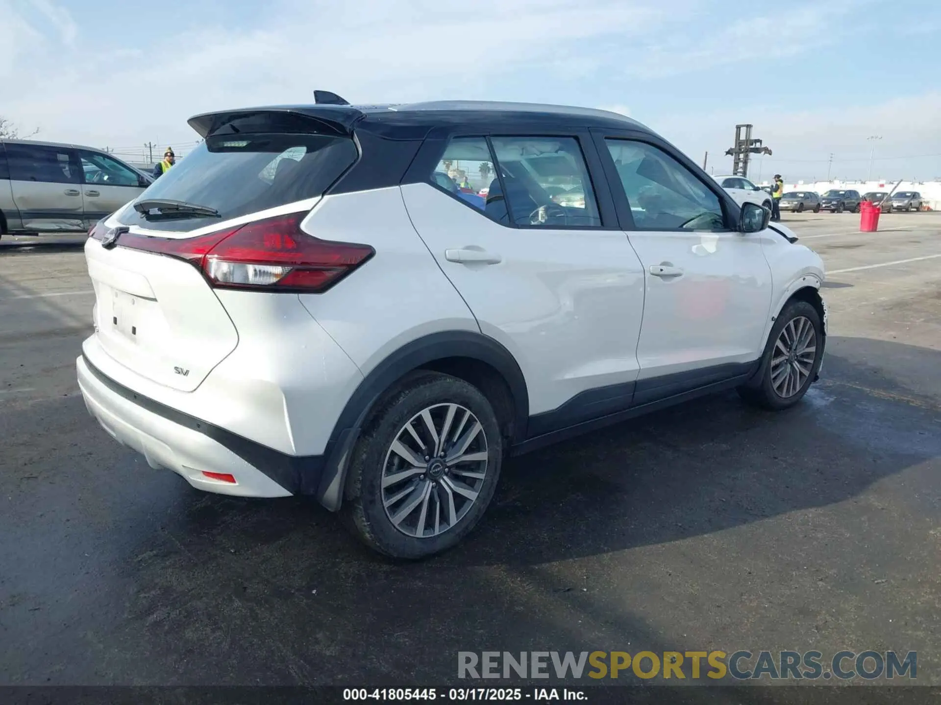4 Photograph of a damaged car 3N1CP5CV5PL492991 NISSAN KICKS 2023