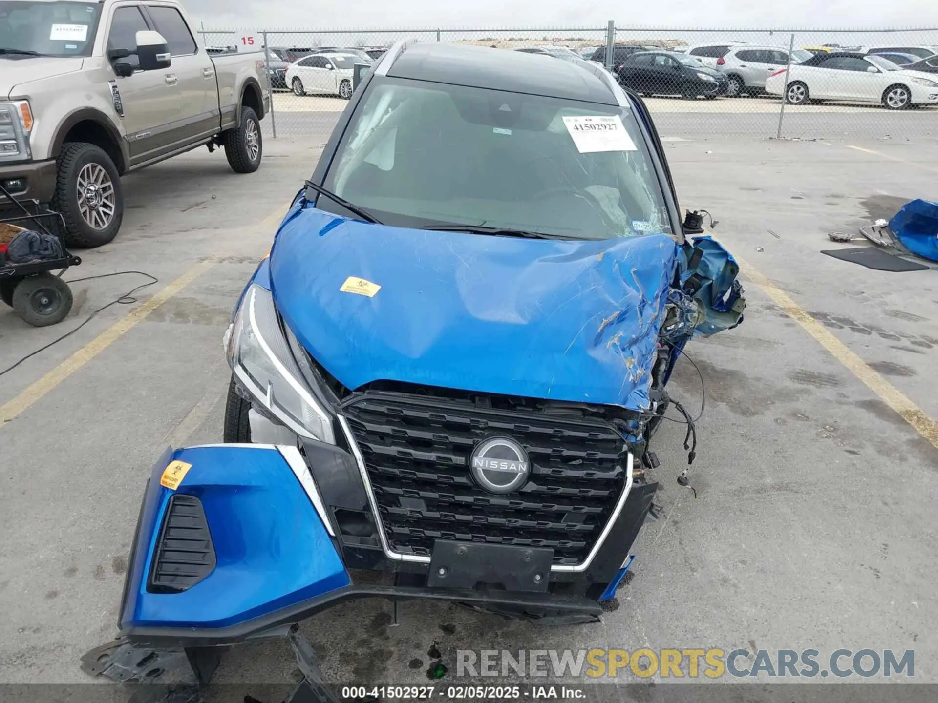 11 Photograph of a damaged car 3N1CP5CV5PL502113 NISSAN KICKS 2023