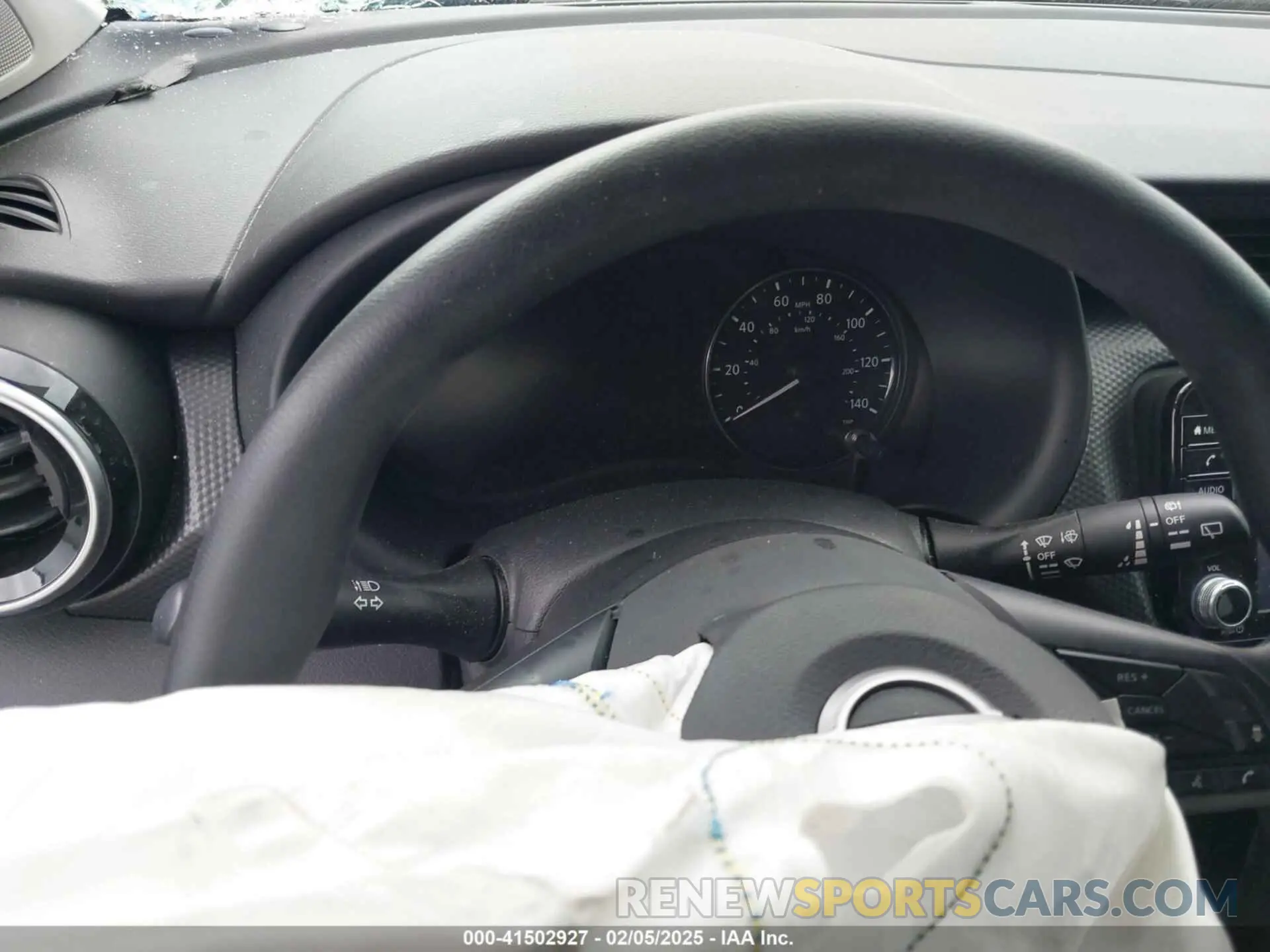 14 Photograph of a damaged car 3N1CP5CV5PL502113 NISSAN KICKS 2023