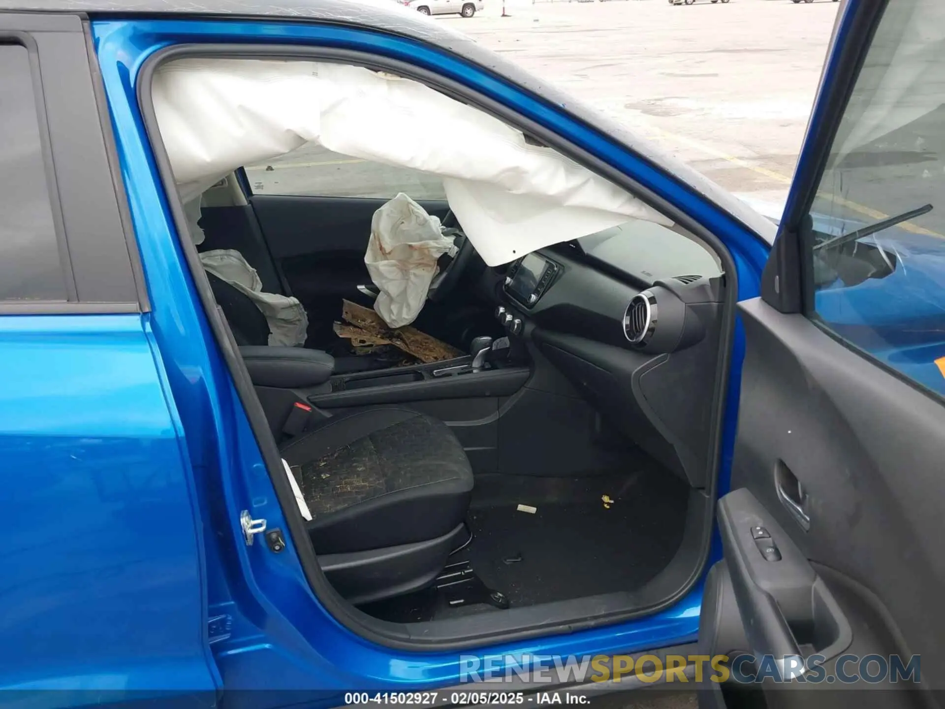 5 Photograph of a damaged car 3N1CP5CV5PL502113 NISSAN KICKS 2023
