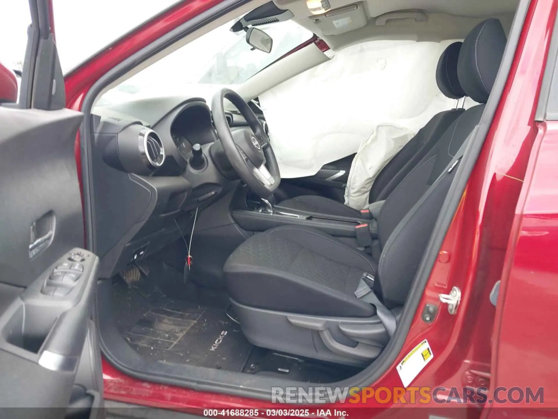 8 Photograph of a damaged car 3N1CP5CV5PL513063 NISSAN KICKS 2023
