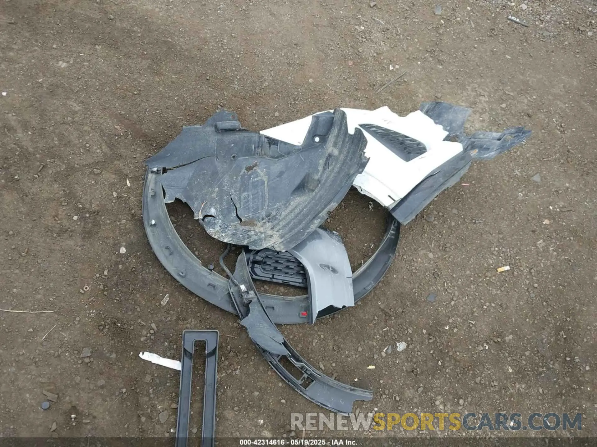 11 Photograph of a damaged car 3N1CP5CV5PL544135 NISSAN KICKS 2023
