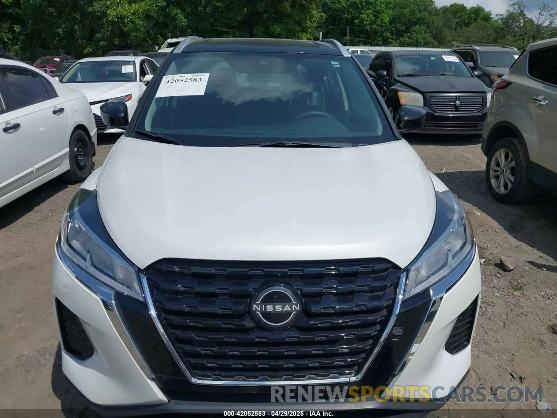 12 Photograph of a damaged car 3N1CP5CV5PL548184 NISSAN KICKS 2023