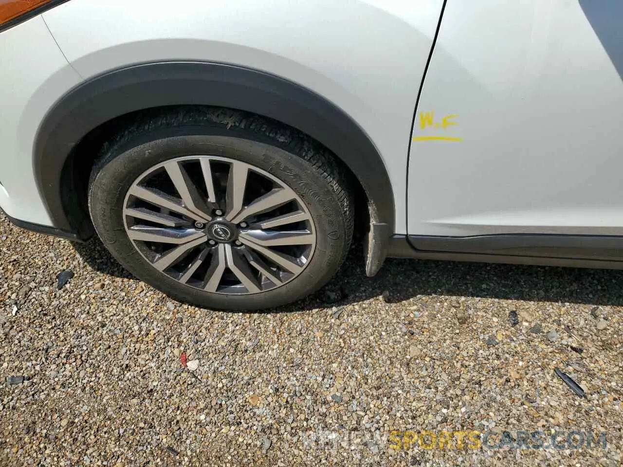 15 Photograph of a damaged car 3N1CP5CV5PL548783 NISSAN KICKS 2023