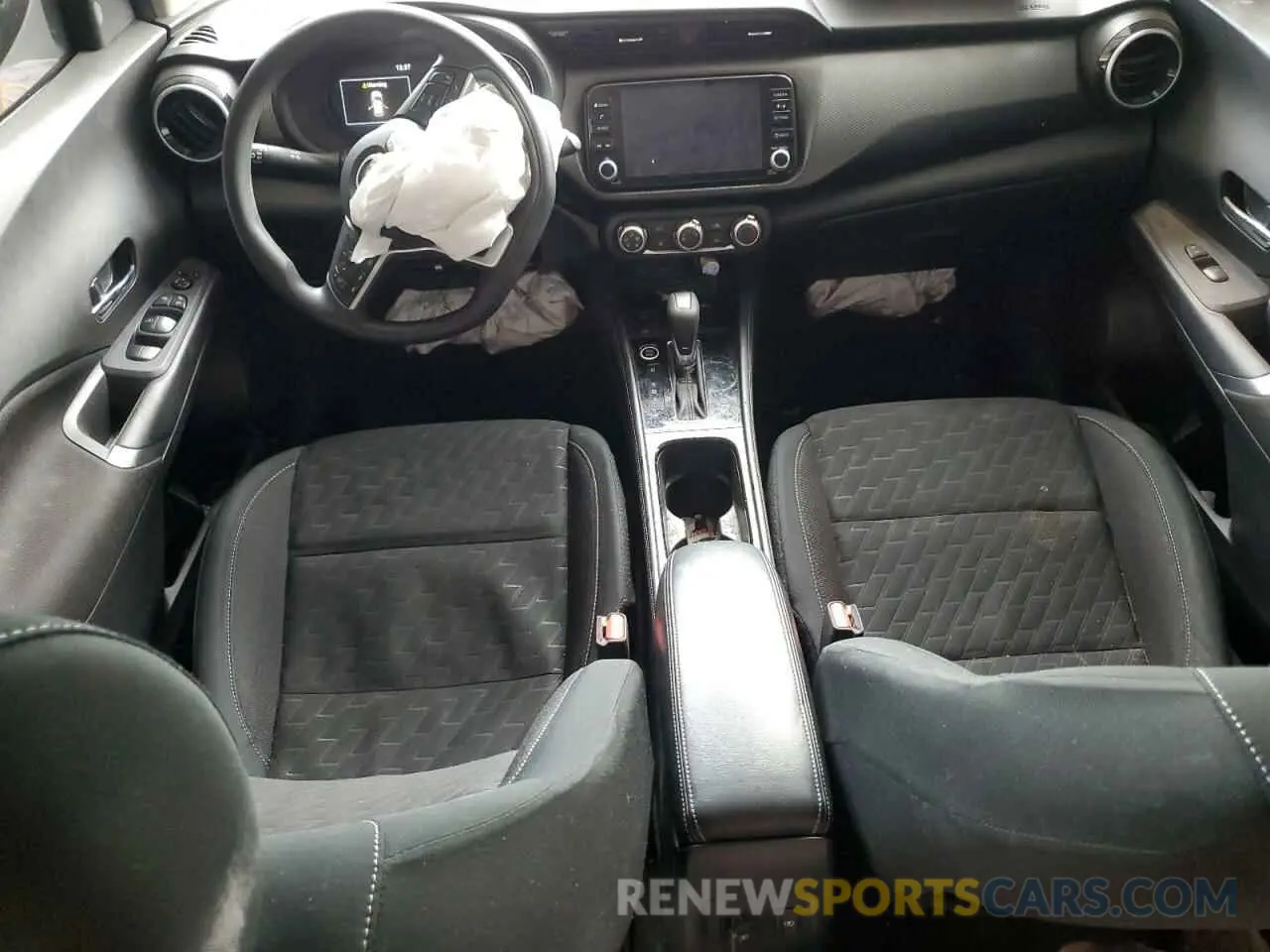 8 Photograph of a damaged car 3N1CP5CV5PL556432 NISSAN KICKS 2023