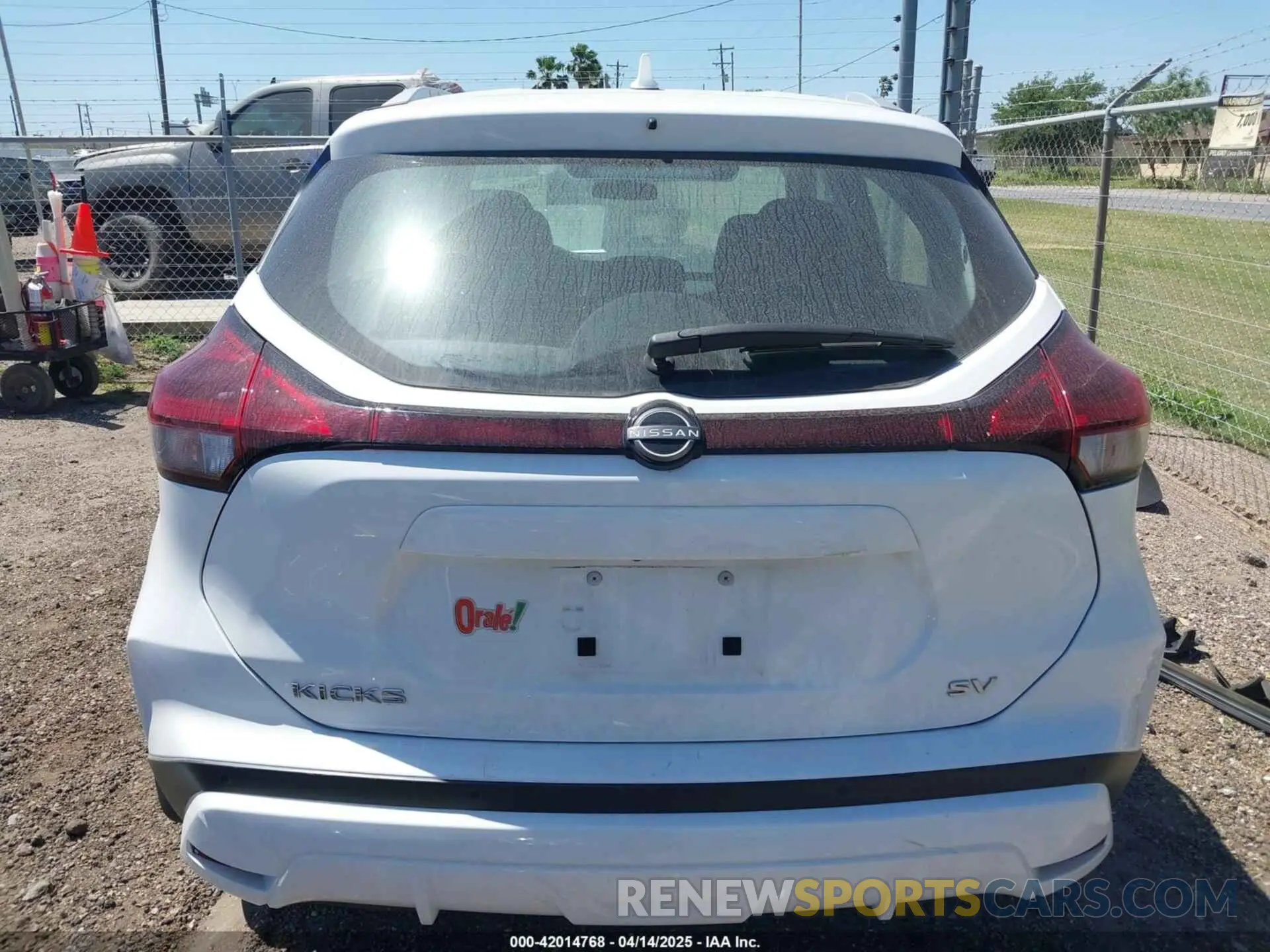 17 Photograph of a damaged car 3N1CP5CV6PL481238 NISSAN KICKS 2023