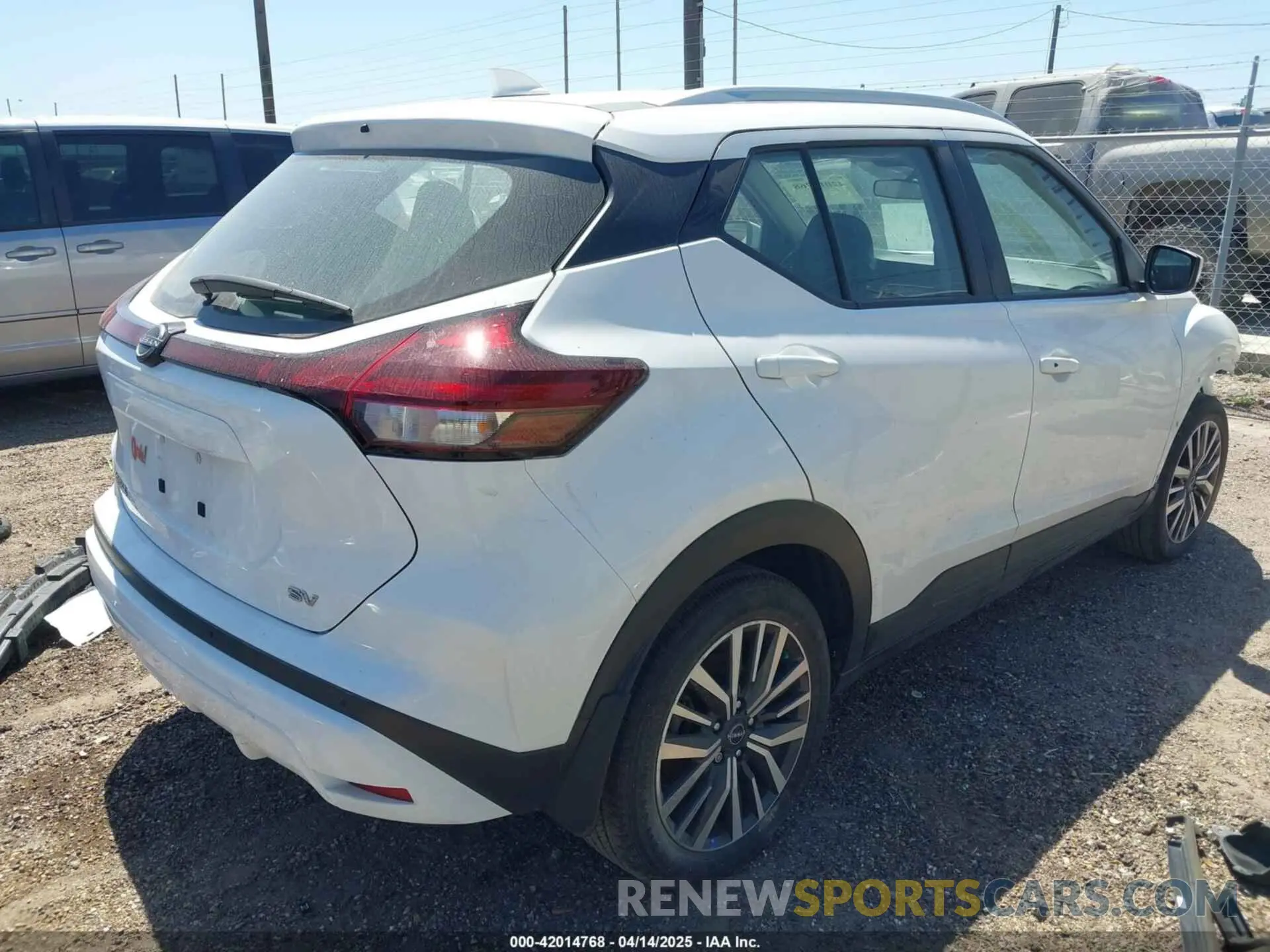 4 Photograph of a damaged car 3N1CP5CV6PL481238 NISSAN KICKS 2023