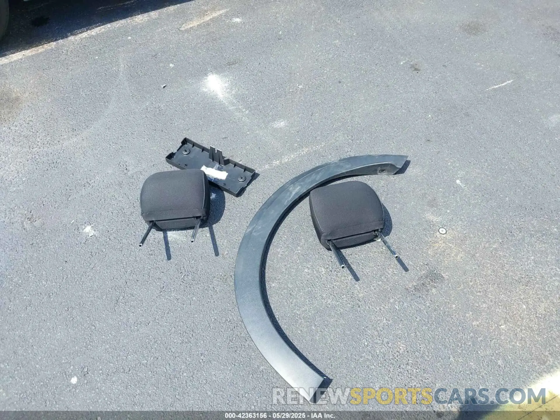 12 Photograph of a damaged car 3N1CP5CV6PL534827 NISSAN KICKS 2023