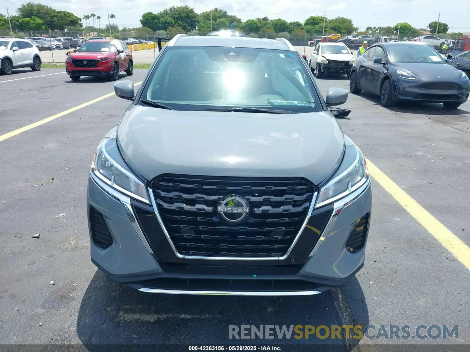 13 Photograph of a damaged car 3N1CP5CV6PL534827 NISSAN KICKS 2023