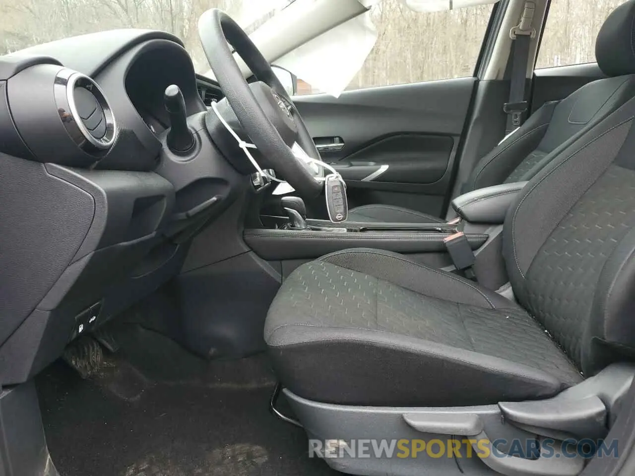 7 Photograph of a damaged car 3N1CP5CV6PL557864 NISSAN KICKS 2023