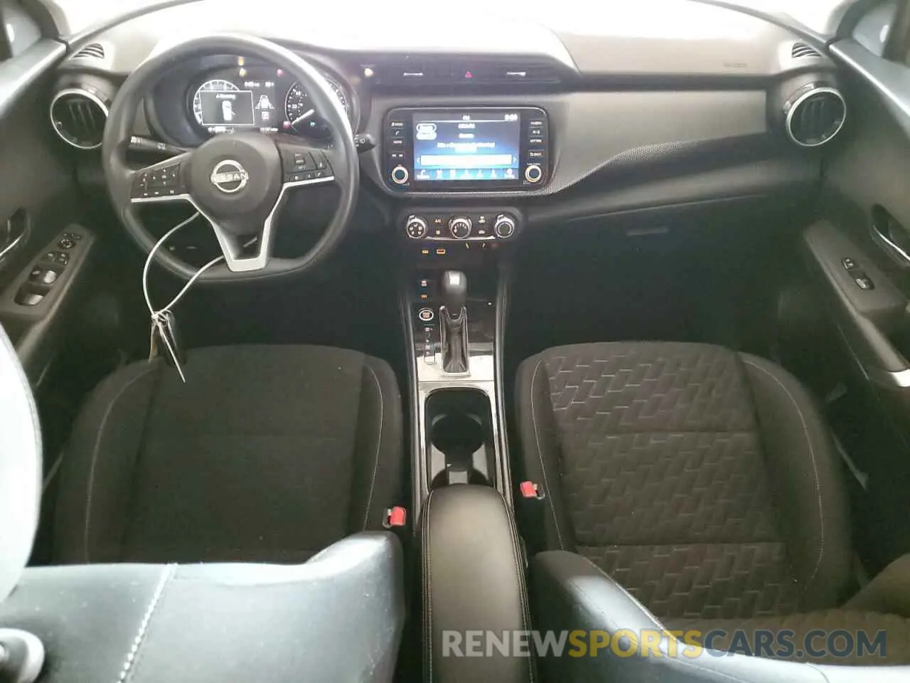 8 Photograph of a damaged car 3N1CP5CV7PL482687 NISSAN KICKS 2023