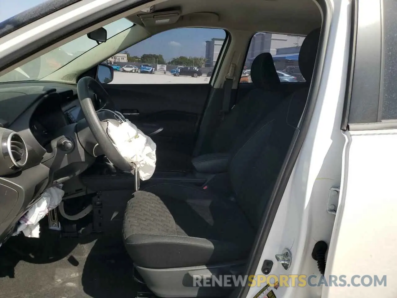 7 Photograph of a damaged car 3N1CP5CV7PL526381 NISSAN KICKS 2023