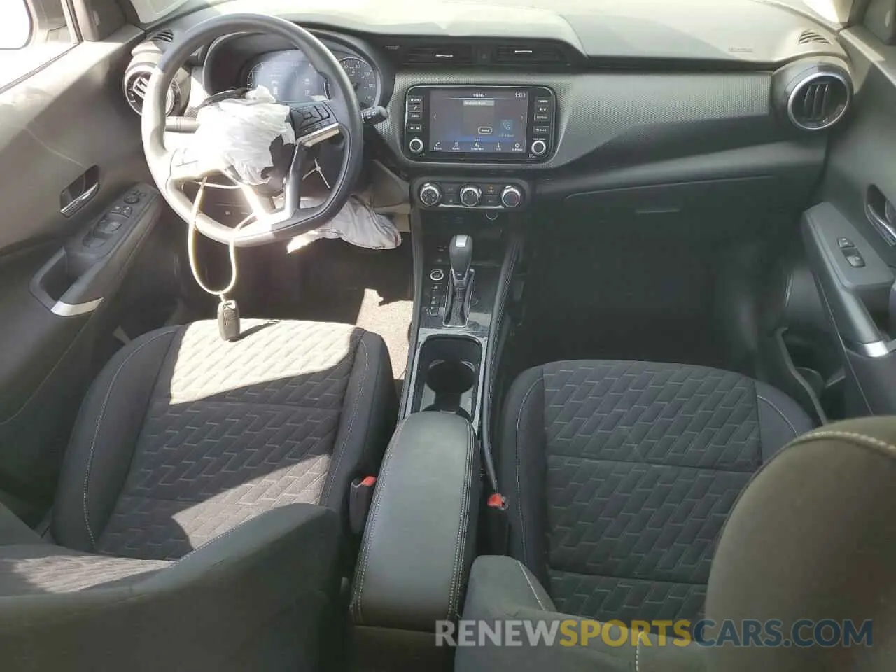 8 Photograph of a damaged car 3N1CP5CV7PL526381 NISSAN KICKS 2023